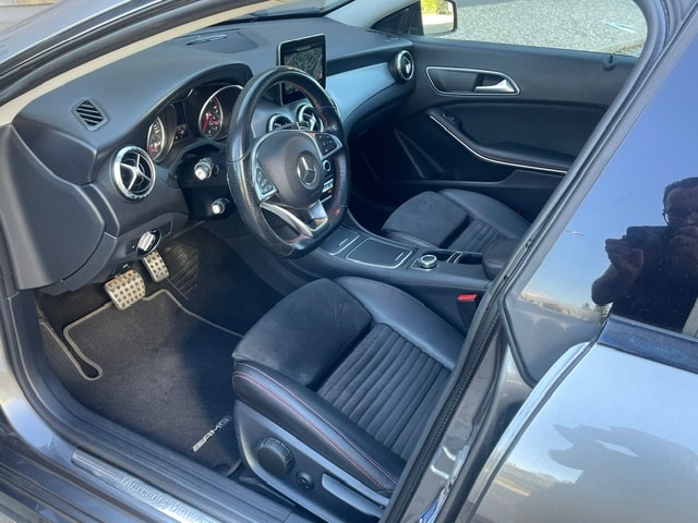MERCEDES-BENZ CLA 200 AMG Line 7G-DCT-image-17