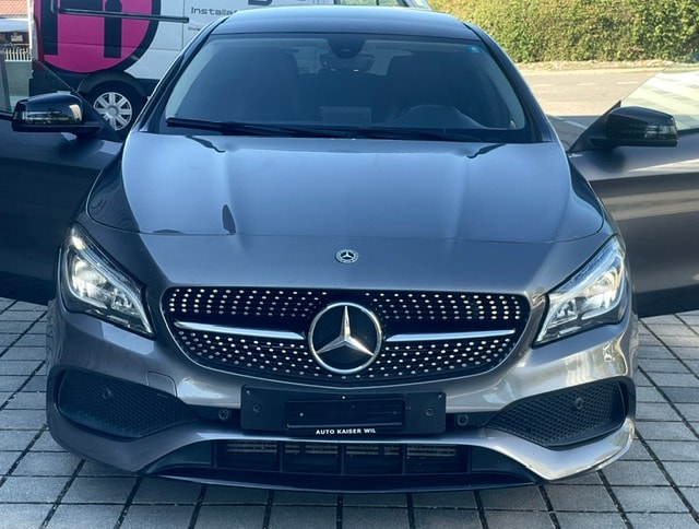 MERCEDES-BENZ CLA 200 AMG Line 7G-DCT-image-4