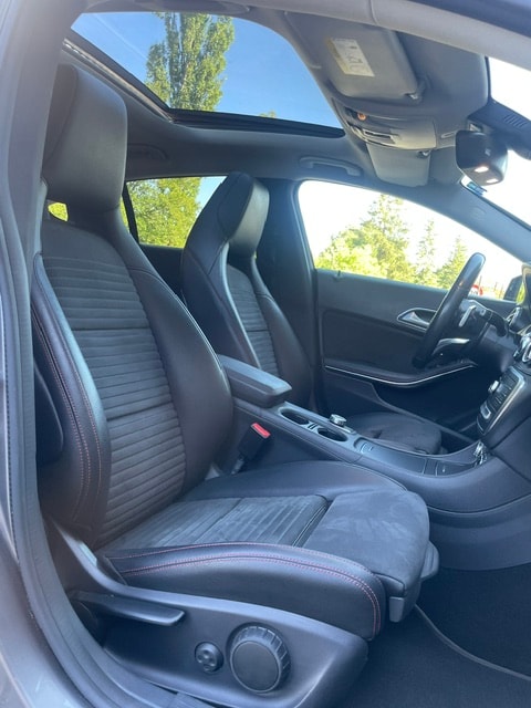 MERCEDES-BENZ CLA 200 AMG Line 7G-DCT-image-29