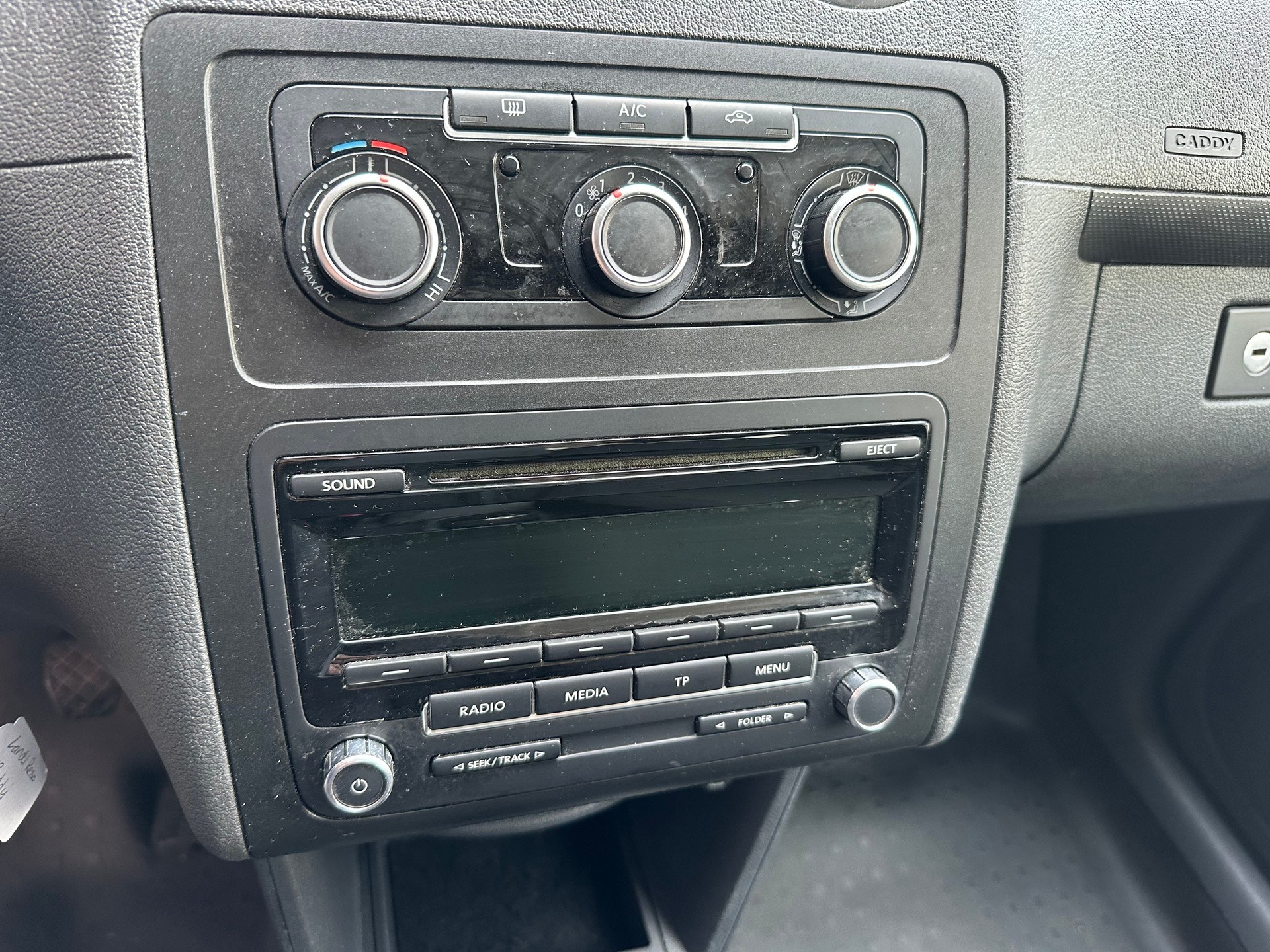 VW MAXI-image-8