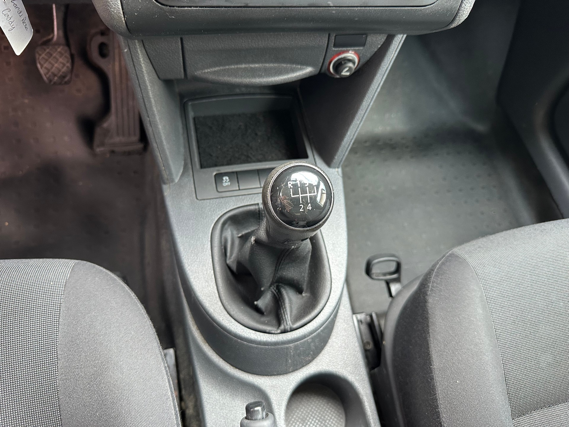 VW MAXI-image-9