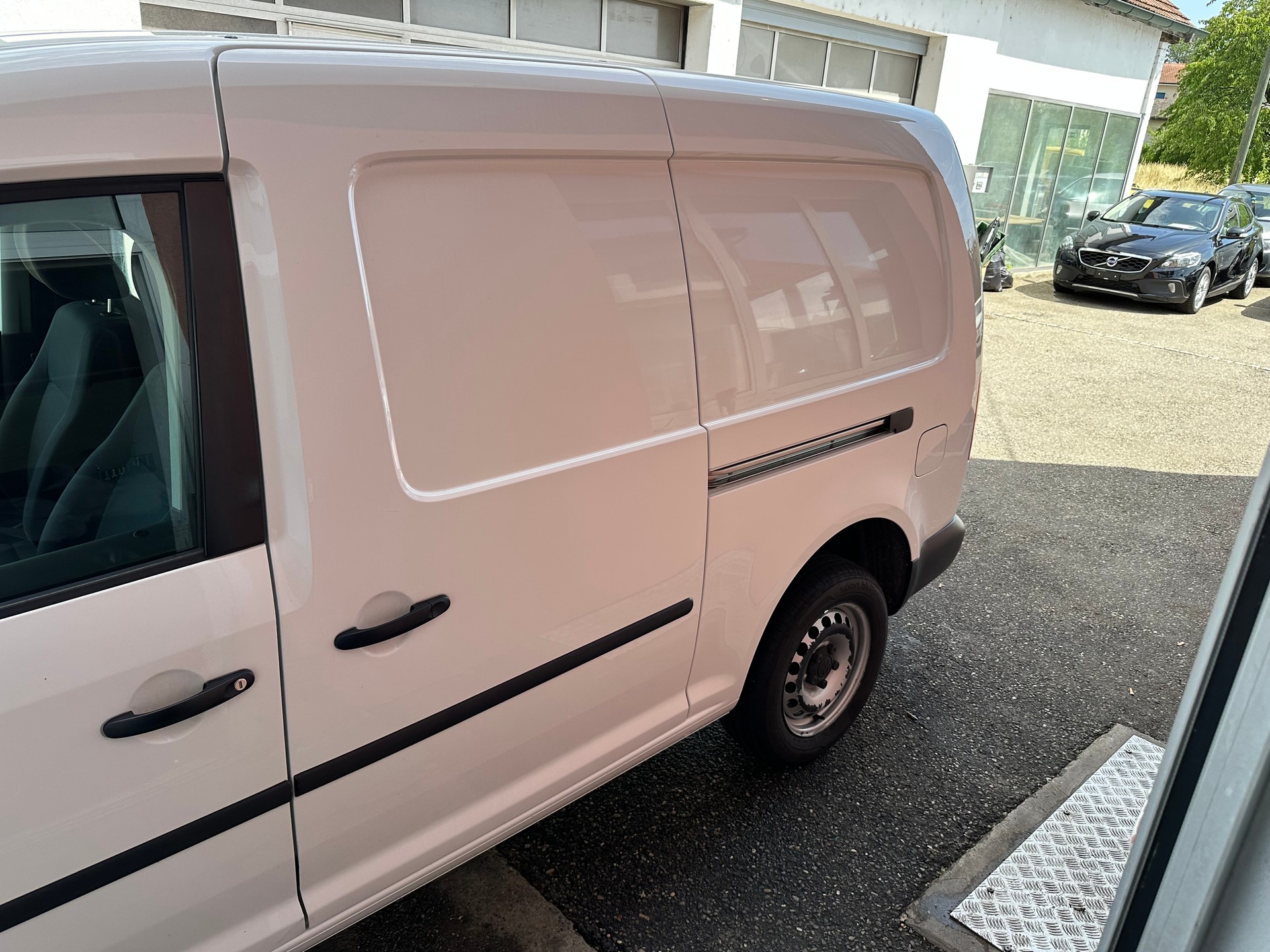 VW MAXI-image-4