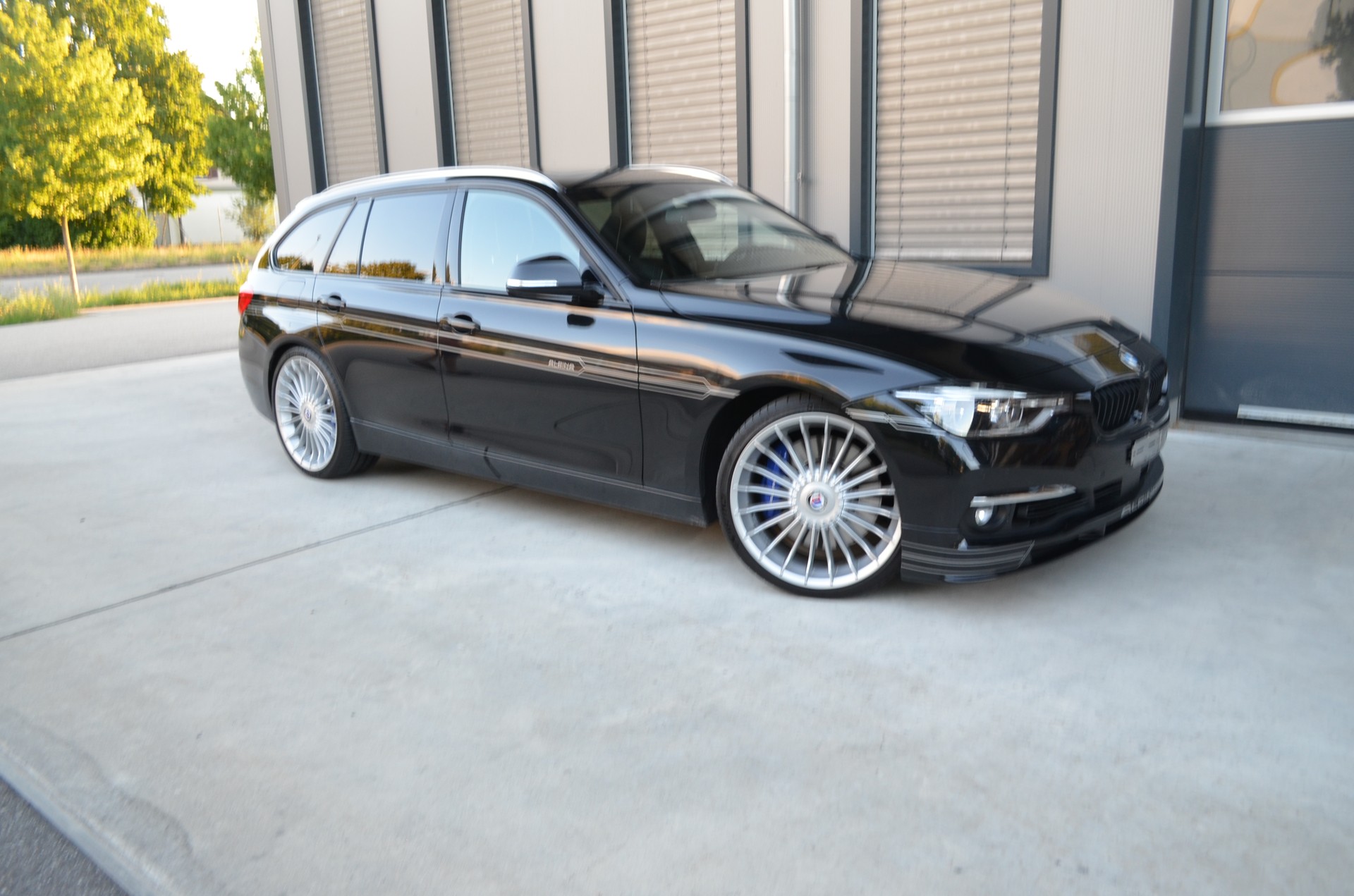 BMW-ALPINA 3.0 S Biturbo 4x4-image-3