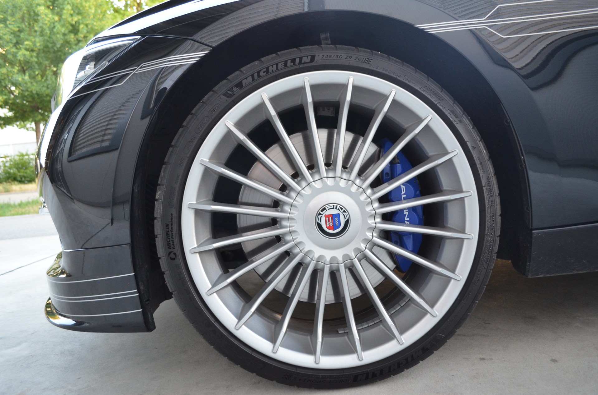 BMW-ALPINA 3.0 S Biturbo 4x4-image-5