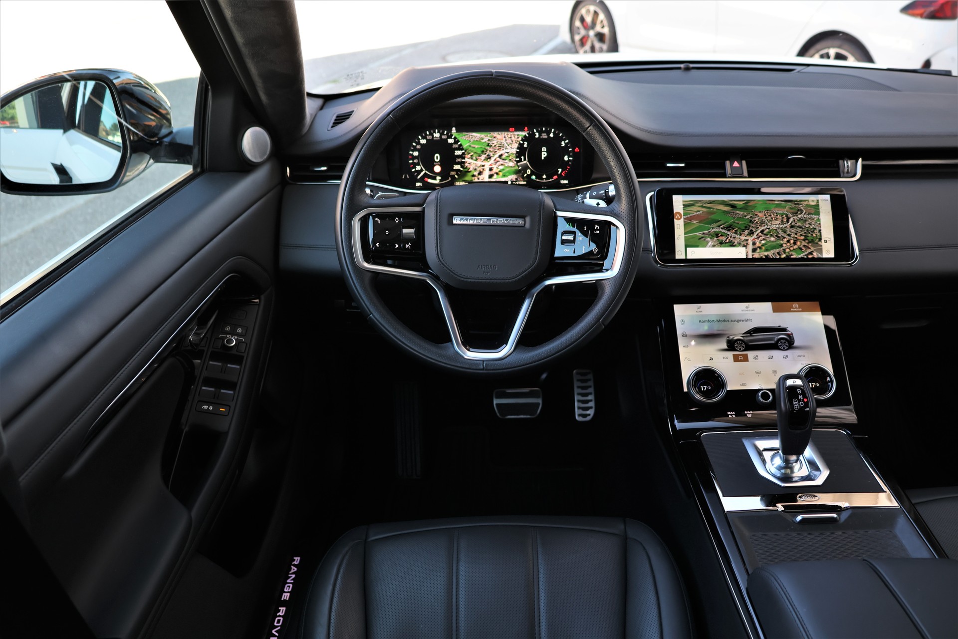 LAND ROVER Range Rover Evoque R-Dynamic P 250 AB AT9 (CH)-image-17