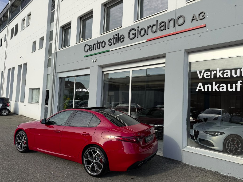 ALFA ROMEO Giulia 2.0 Veloce 280PS Q4 Sky-image-2
