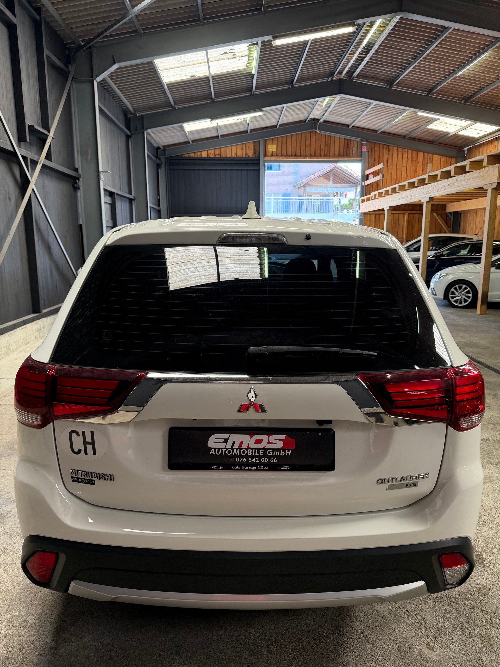 MITSUBISHI Outlander 2.0 Pure 2WD-image-5