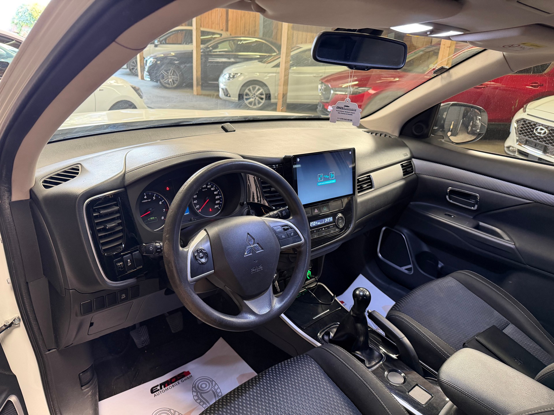 MITSUBISHI Outlander 2.0 Pure 2WD-image-9