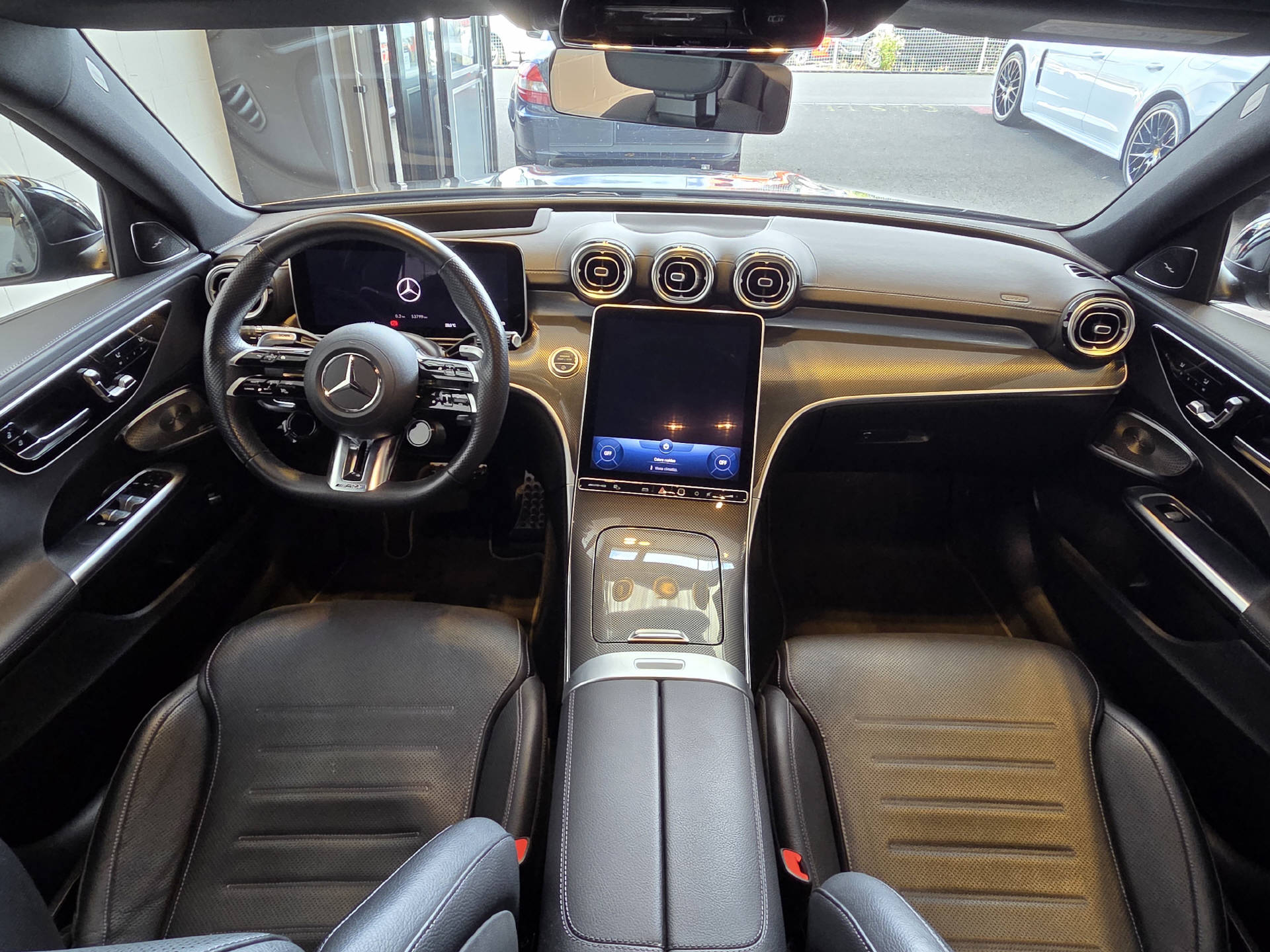 MERCEDES-BENZ C 43 AMG 4matic-image-14