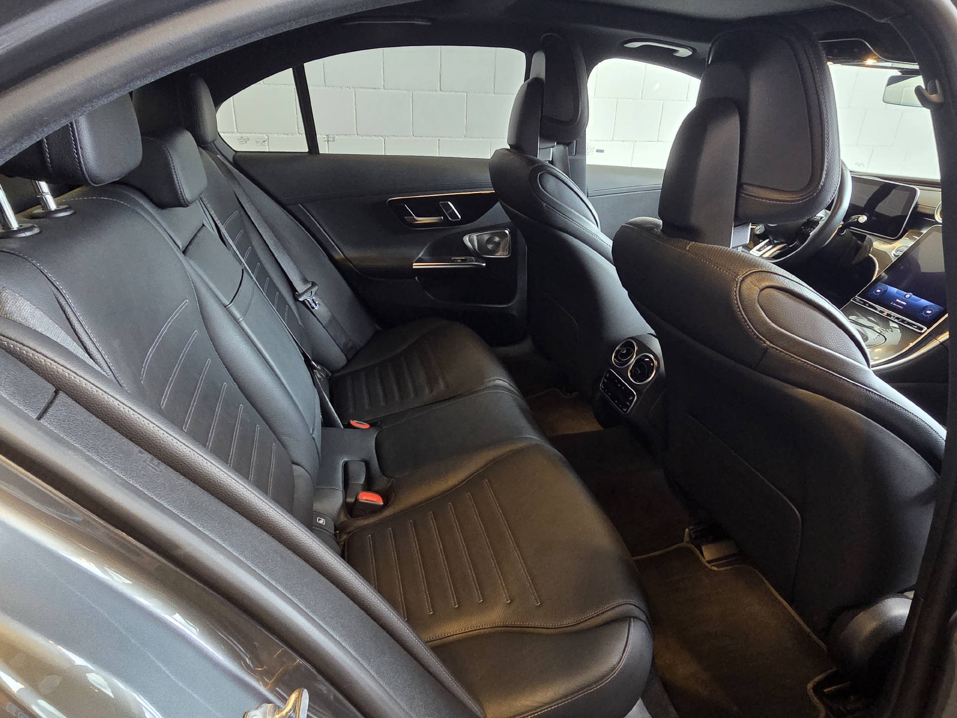 MERCEDES-BENZ C 43 AMG 4matic-image-15