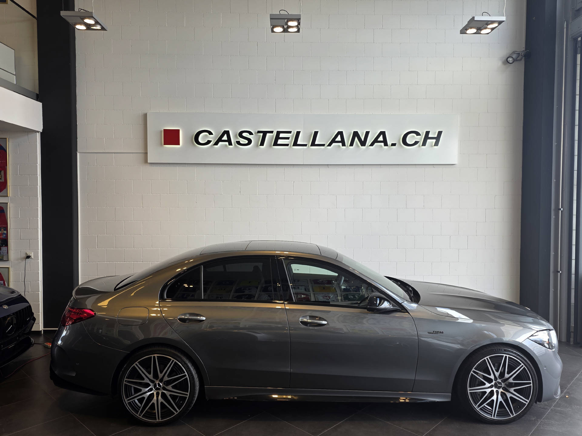 MERCEDES-BENZ C 43 AMG 4matic-image-6
