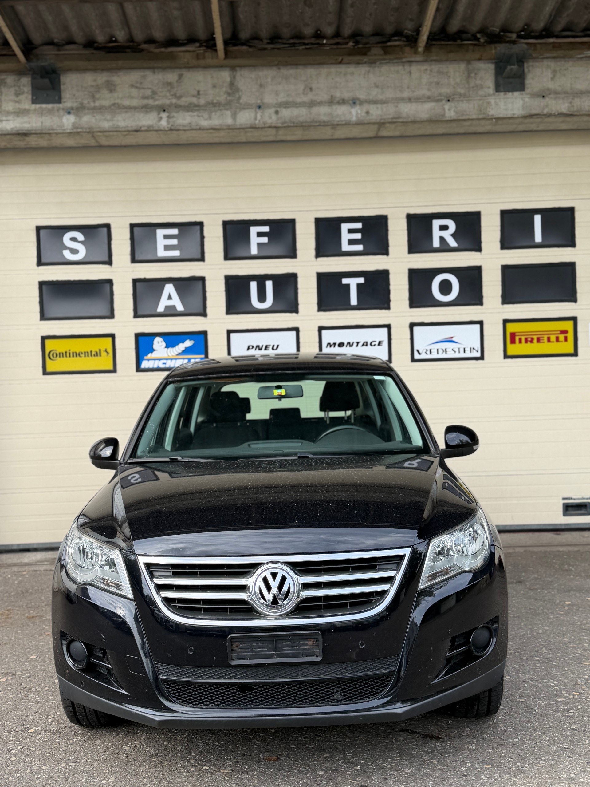 VW Tiguan 2.0 TDI Trend&Fun Tiptronic-image-1