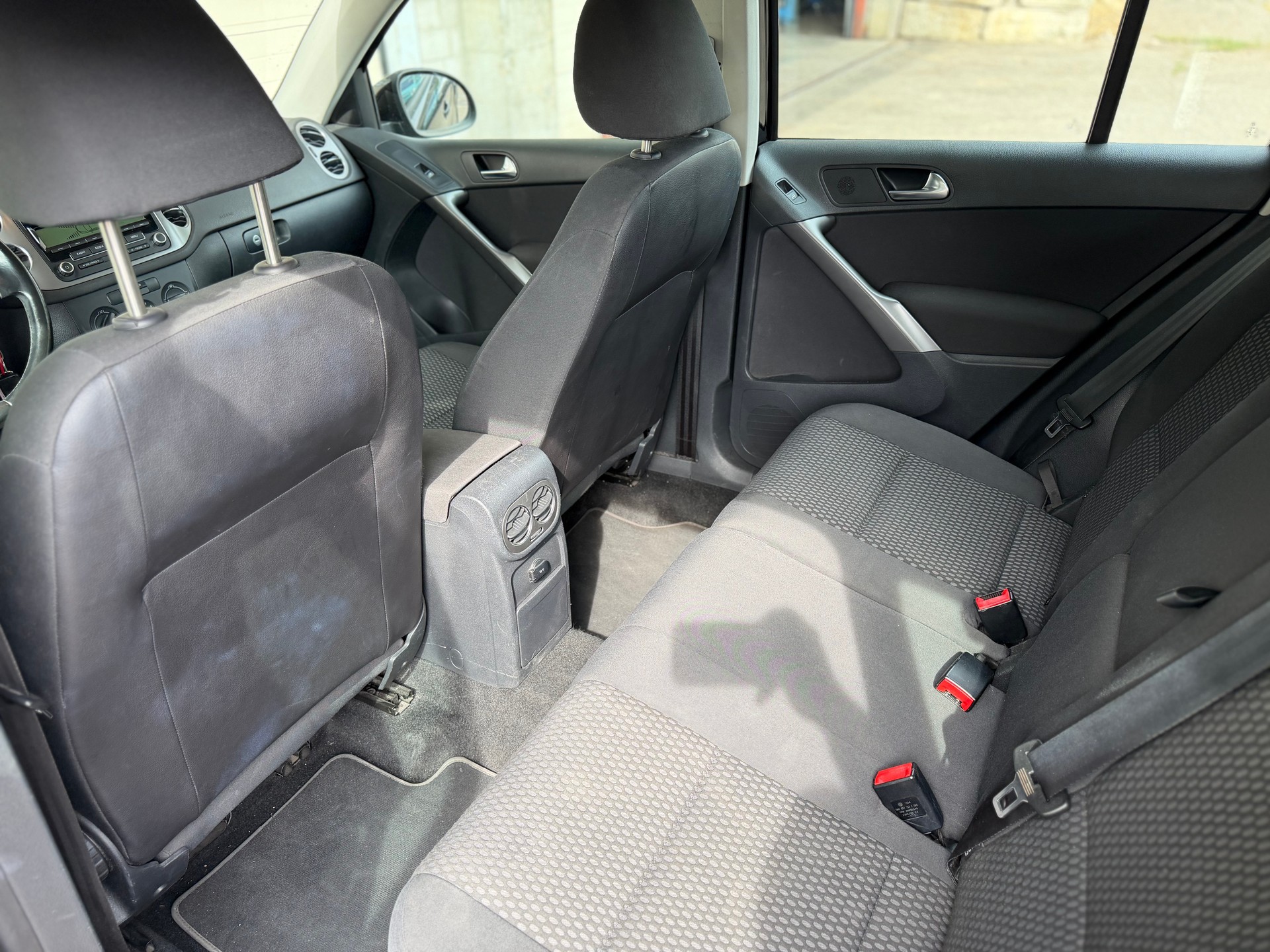 VW Tiguan 2.0 TDI Trend&Fun Tiptronic-image-10