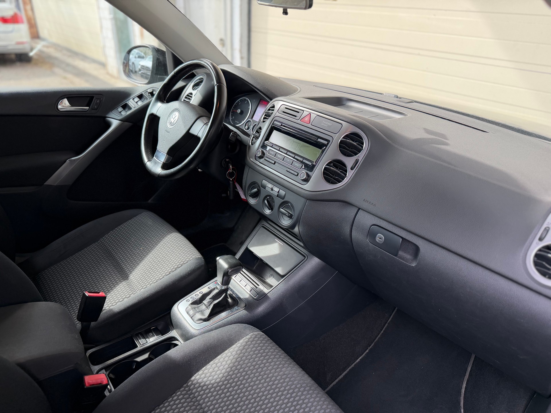VW Tiguan 2.0 TDI Trend&Fun Tiptronic-image-9