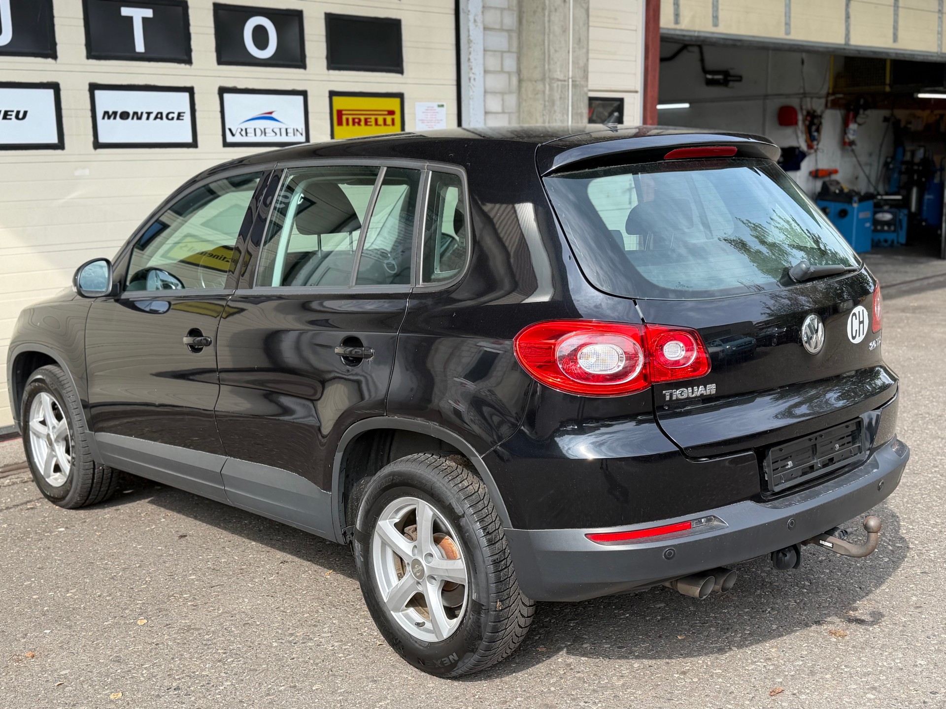 VW Tiguan 2.0 TDI Trend&Fun Tiptronic-image-3