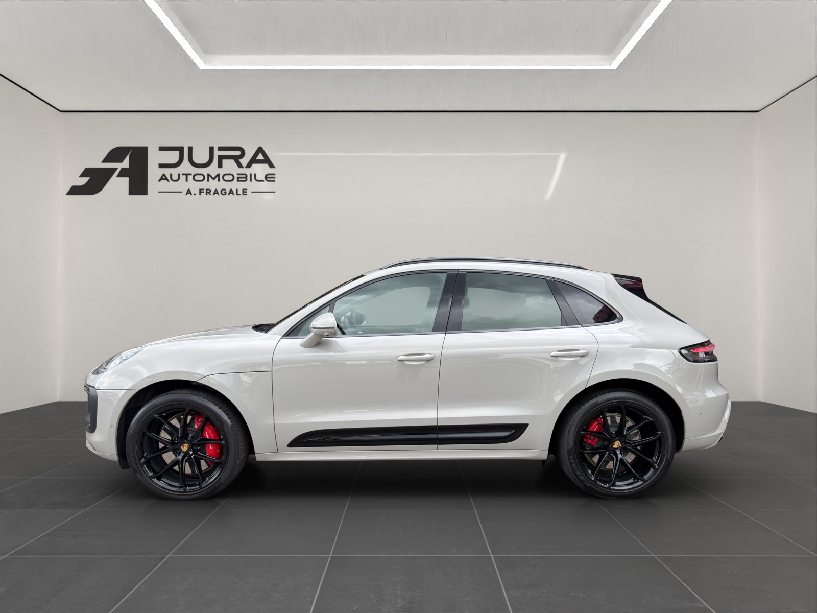 PORSCHE Macan 2.9 V6 GTS-image-3