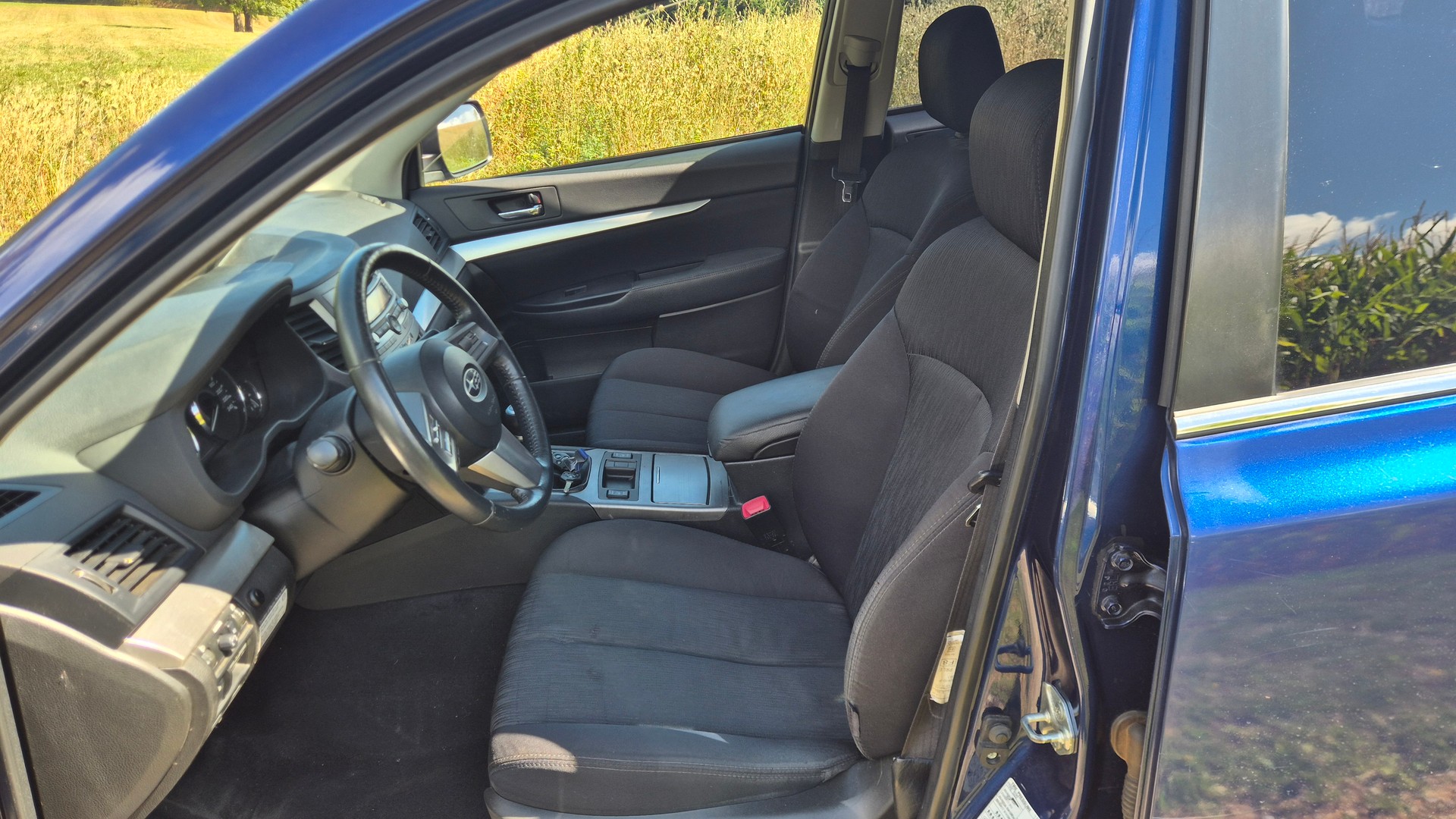 SUBARU Legacy 2.0i Swiss AWD-image-6