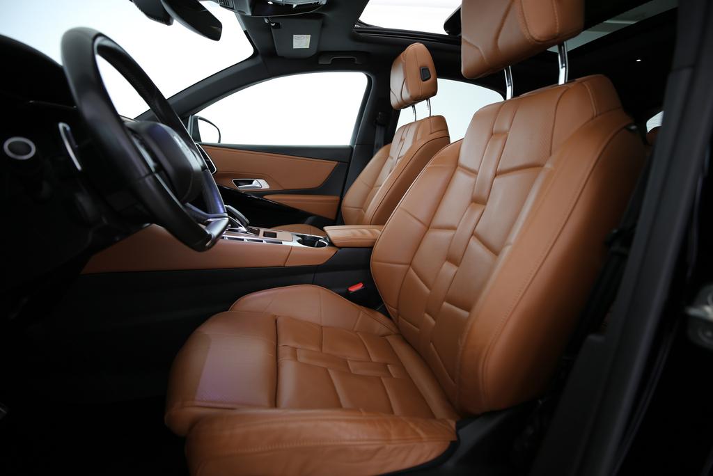 DS AUTOMOBILES 7 Crossback 2.0 BlueHDi 180 So Chic-image-2