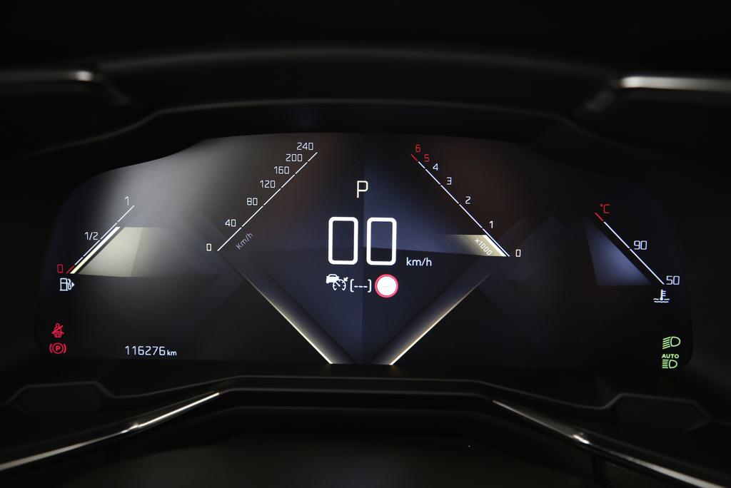 DS AUTOMOBILES 7 Crossback 2.0 BlueHDi 180 So Chic-image-11