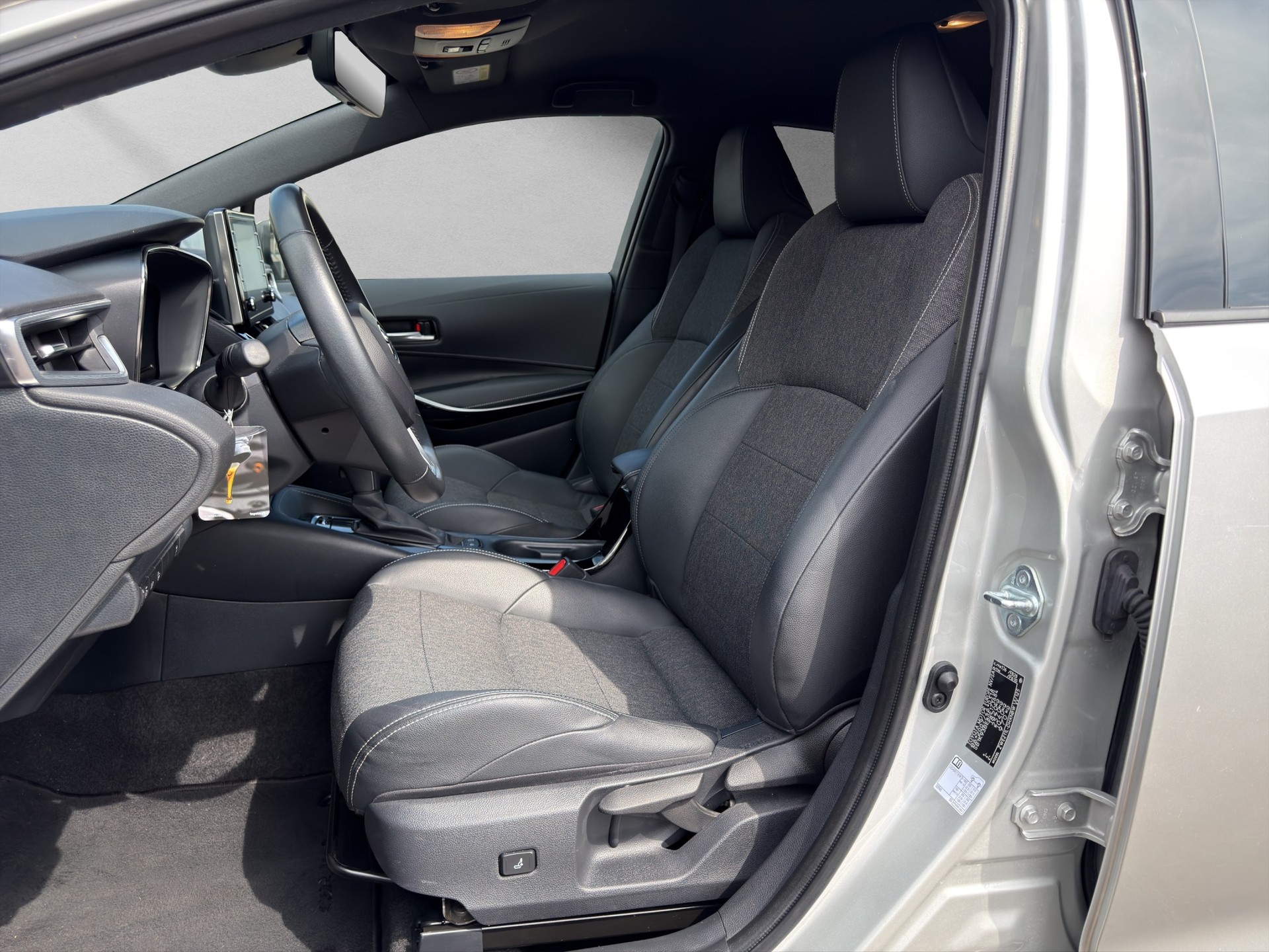 TOYOTA Corolla 1.8 HSD Trend-image-8