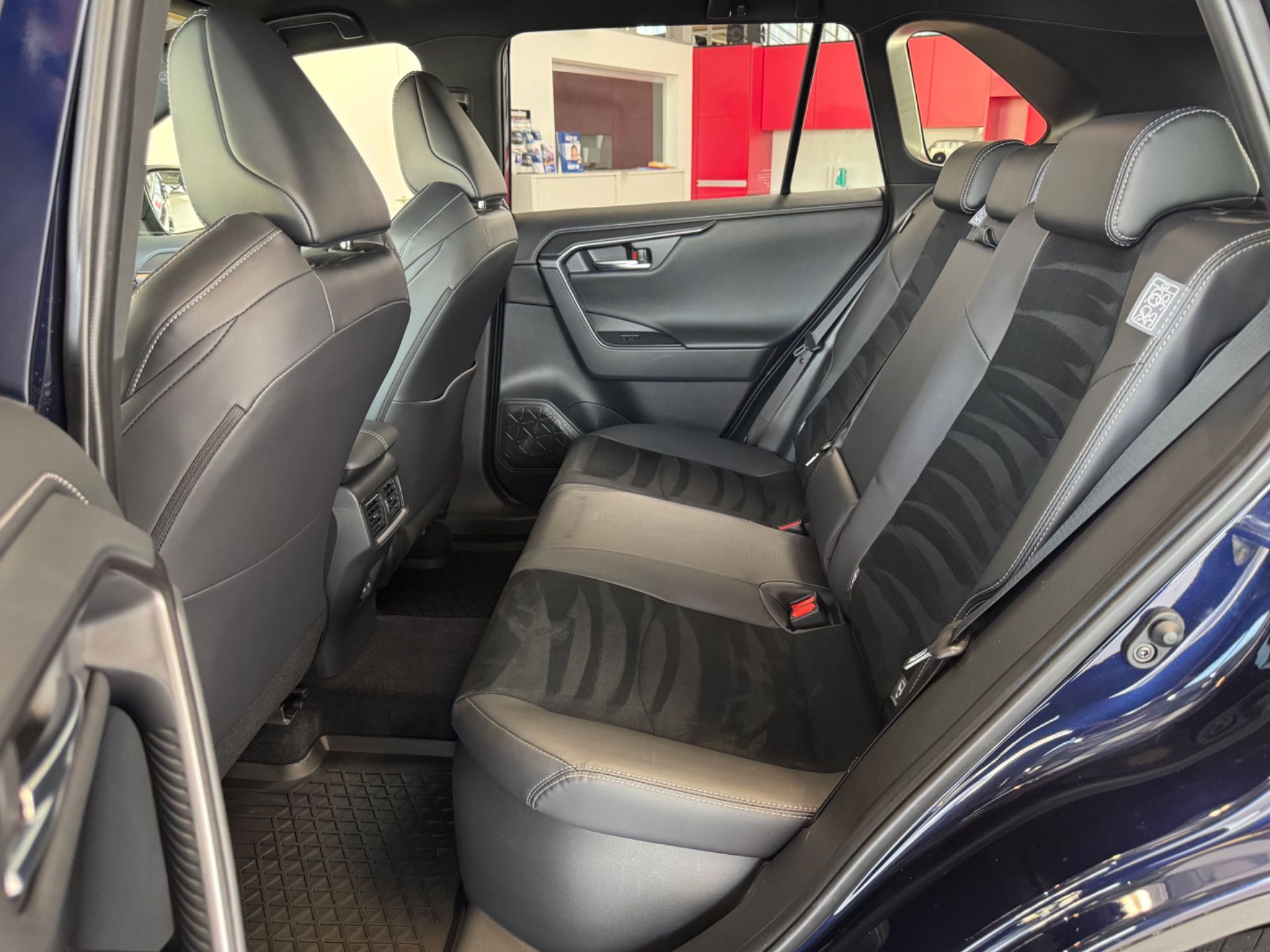 TOYOTA RAV 4 RAV-4 2.5 HSD GR Sport e-CVT 4WD-image-23
