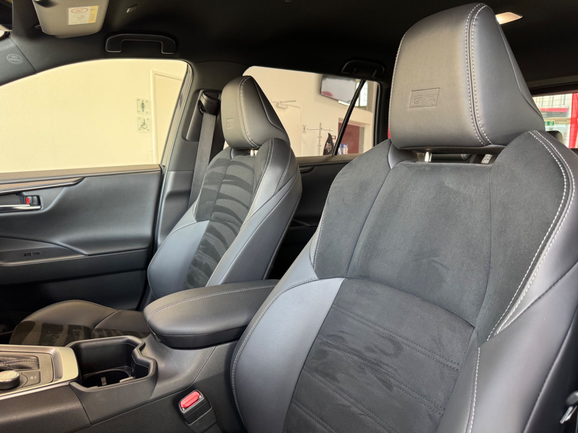 TOYOTA RAV 4 RAV-4 2.5 HSD GR Sport e-CVT 4WD-image-11