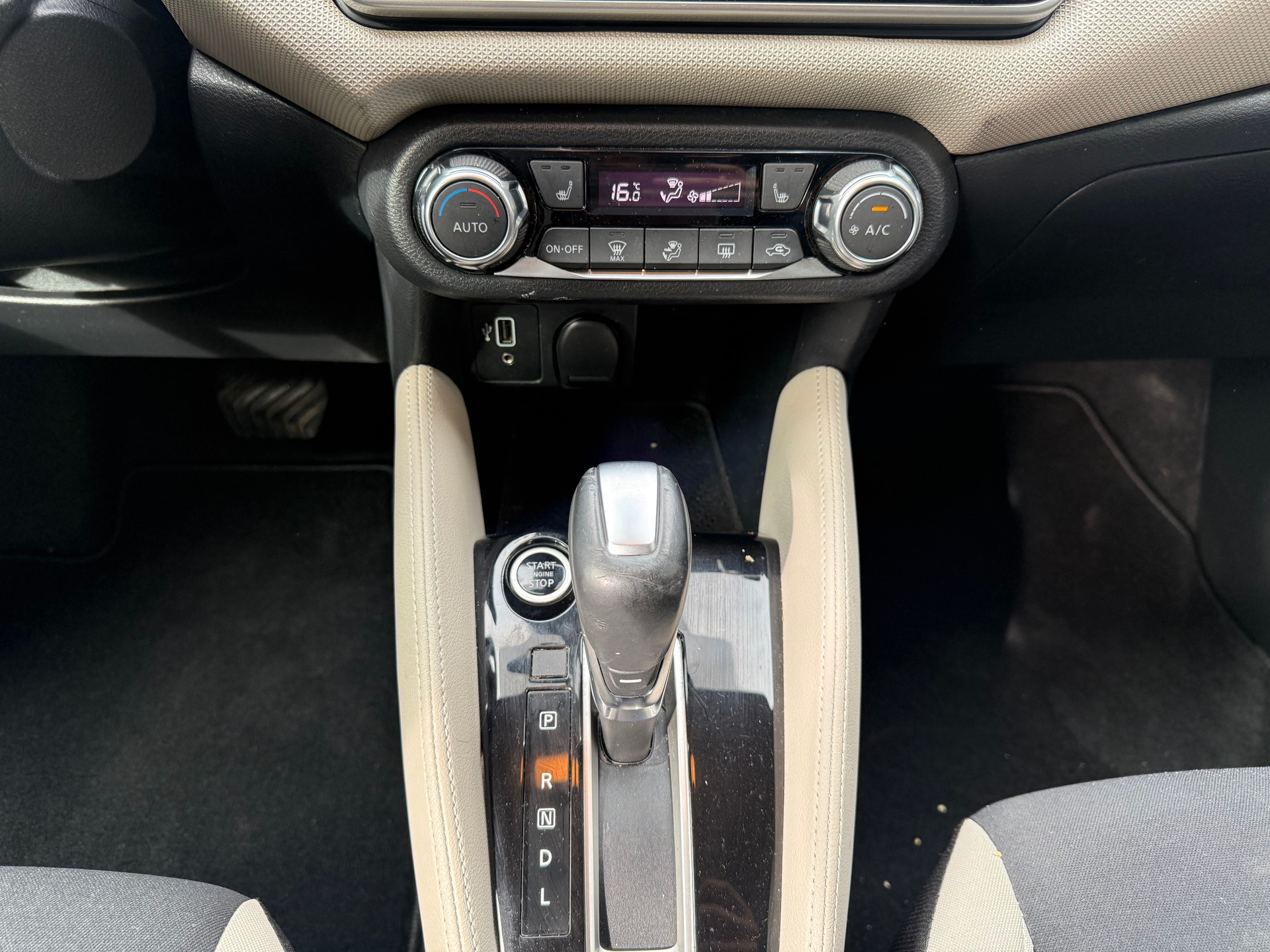 NISSAN Micra IG-T100 Xtronic N-Connecta Winter Paket-image-12