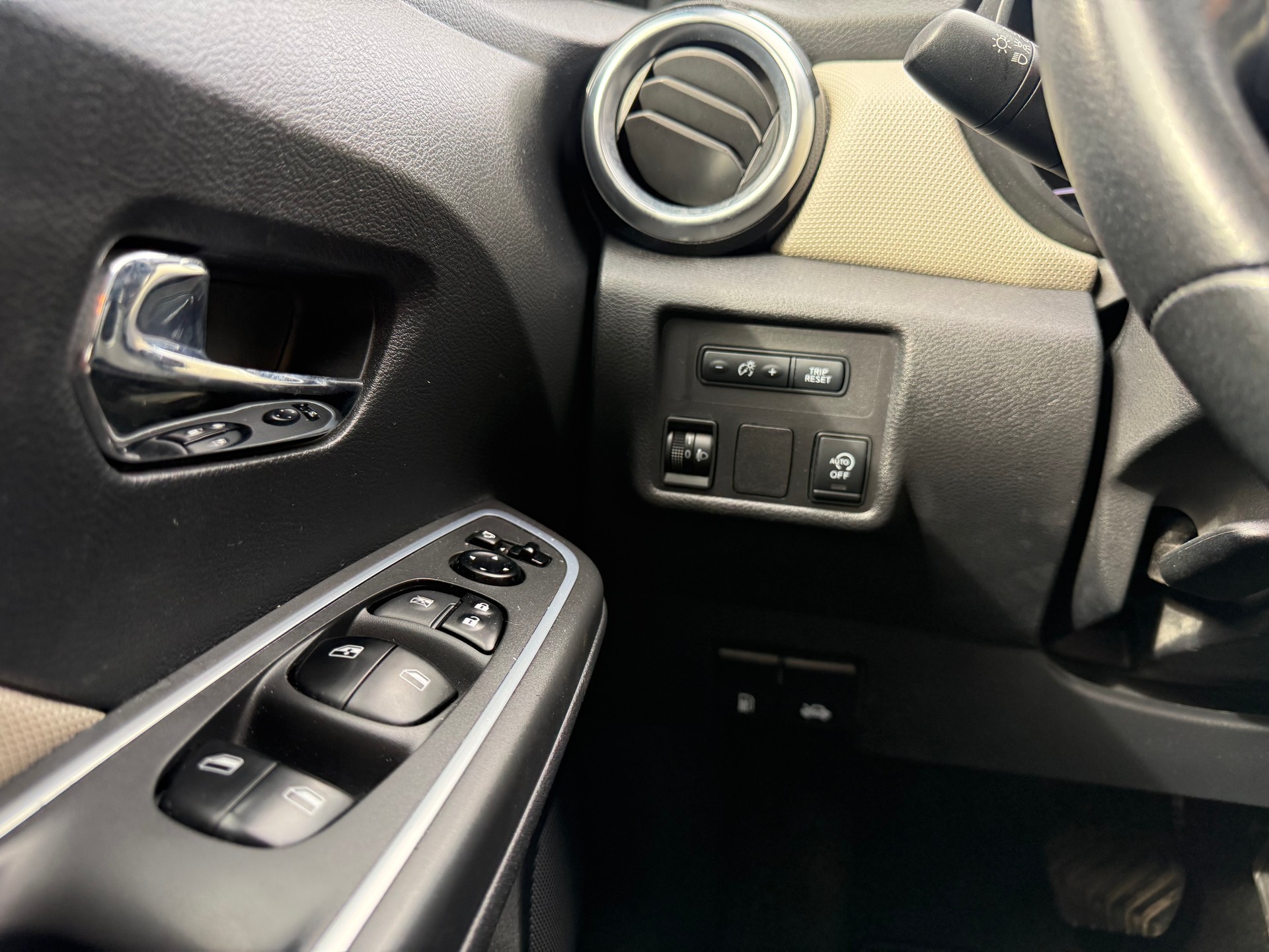 NISSAN Micra IG-T100 Xtronic N-Connecta Winter Paket-image-11