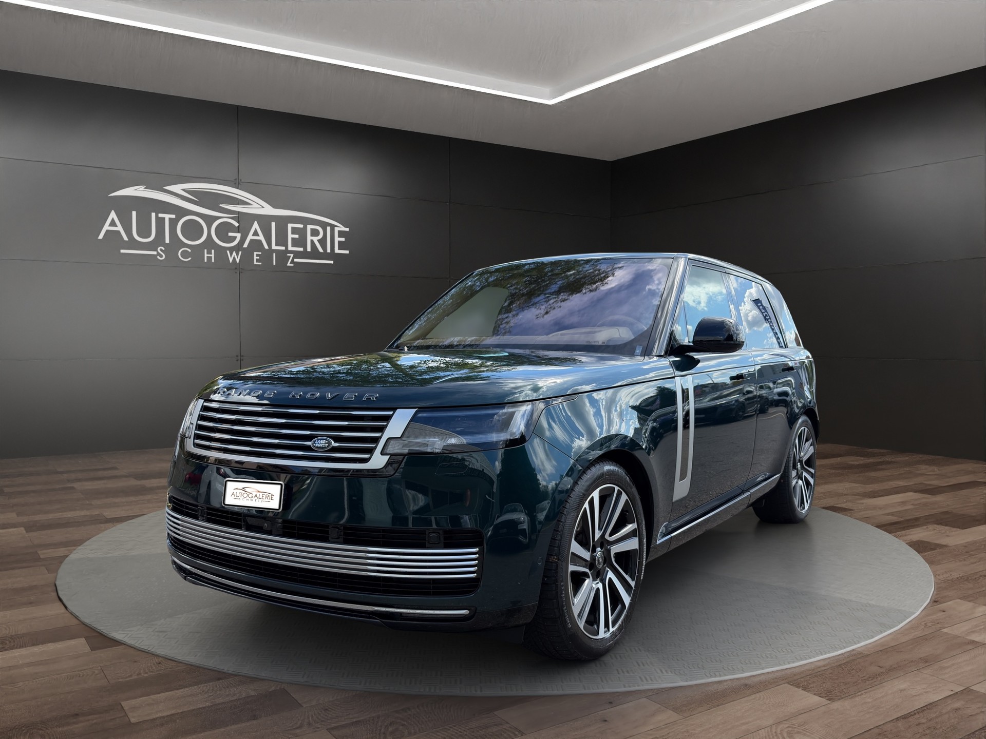 LAND ROVER Range Rover P510e Si6 PHEV *SV* | CH | British Racing | SV Serenity Caraway | Wenge Mosaik | AHK | NP: 245K |