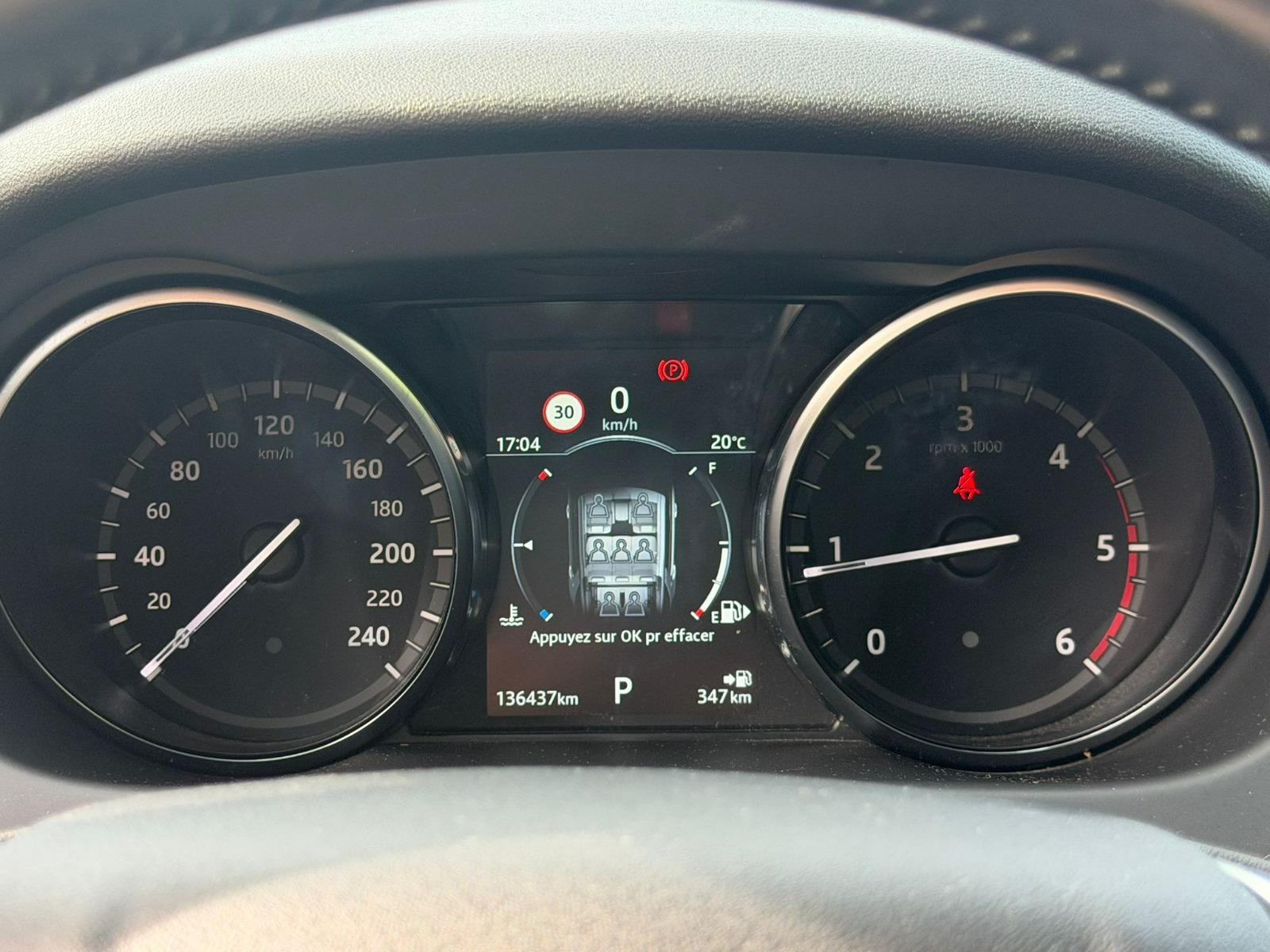 LAND ROVER Discovery Sport 2.0 TD4 HSE AT9-image-8