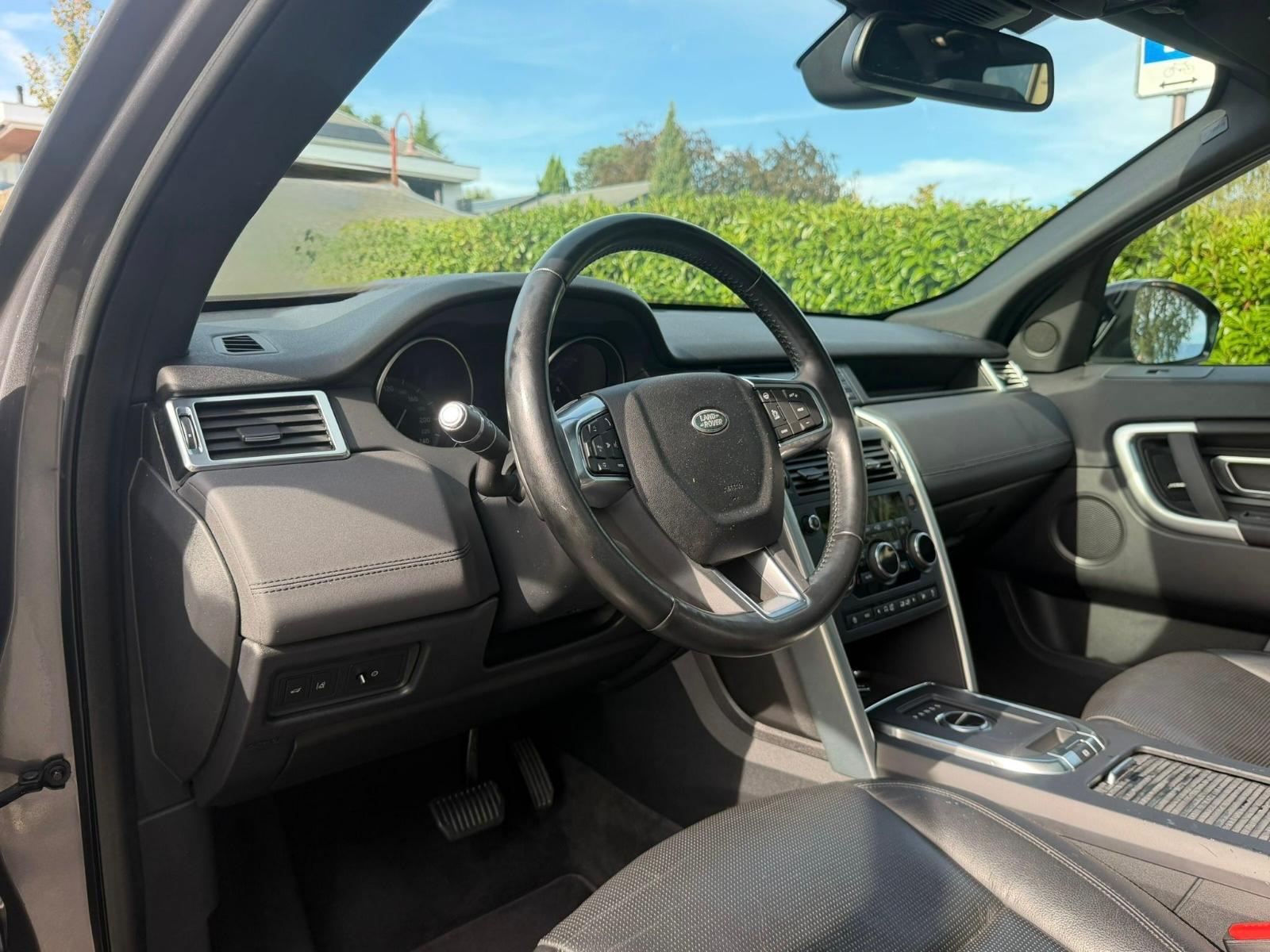 LAND ROVER Discovery Sport 2.0 TD4 HSE AT9-image-9