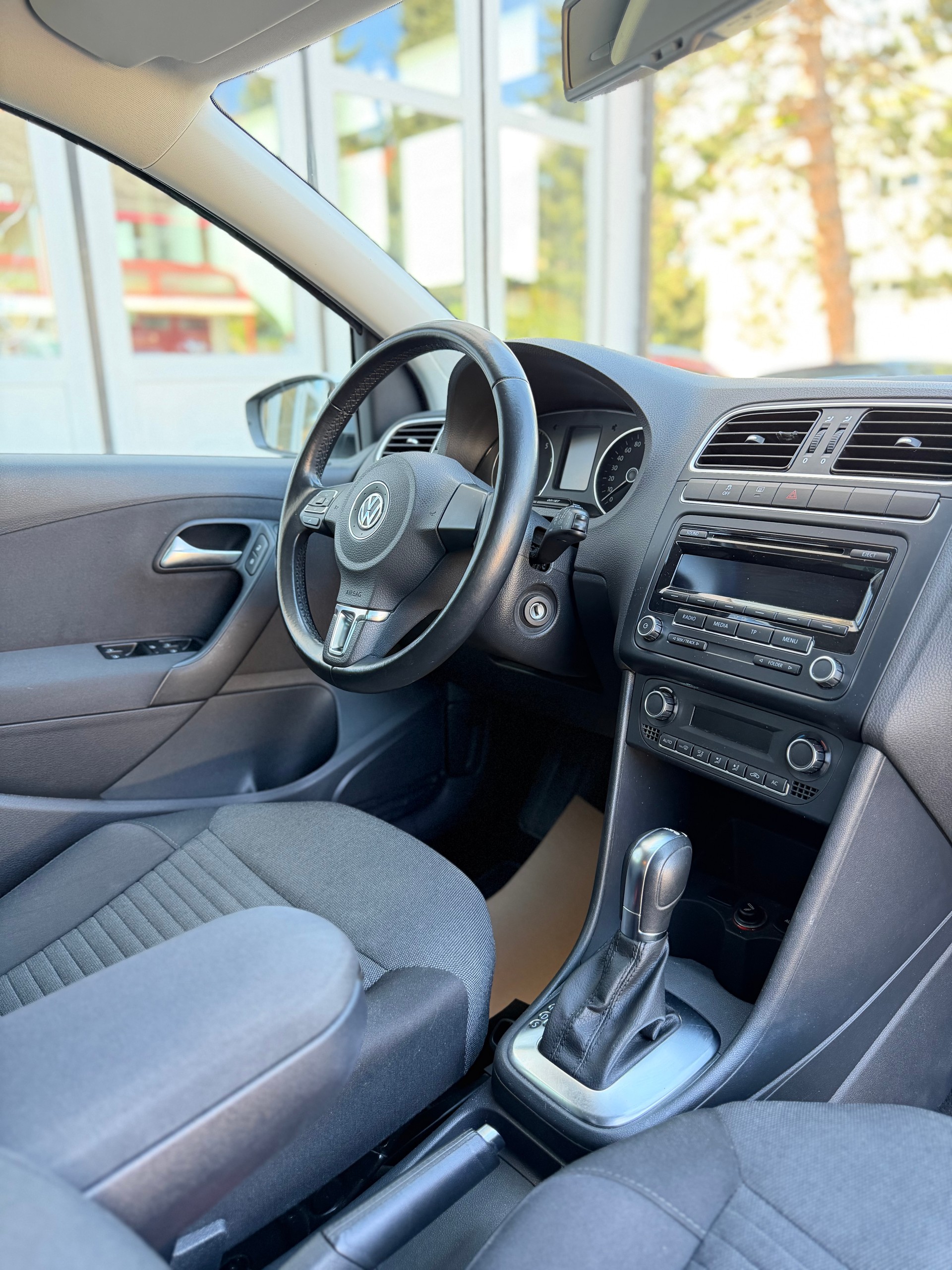 VW Polo 1.2 TSI Comfortline DSG-image-4