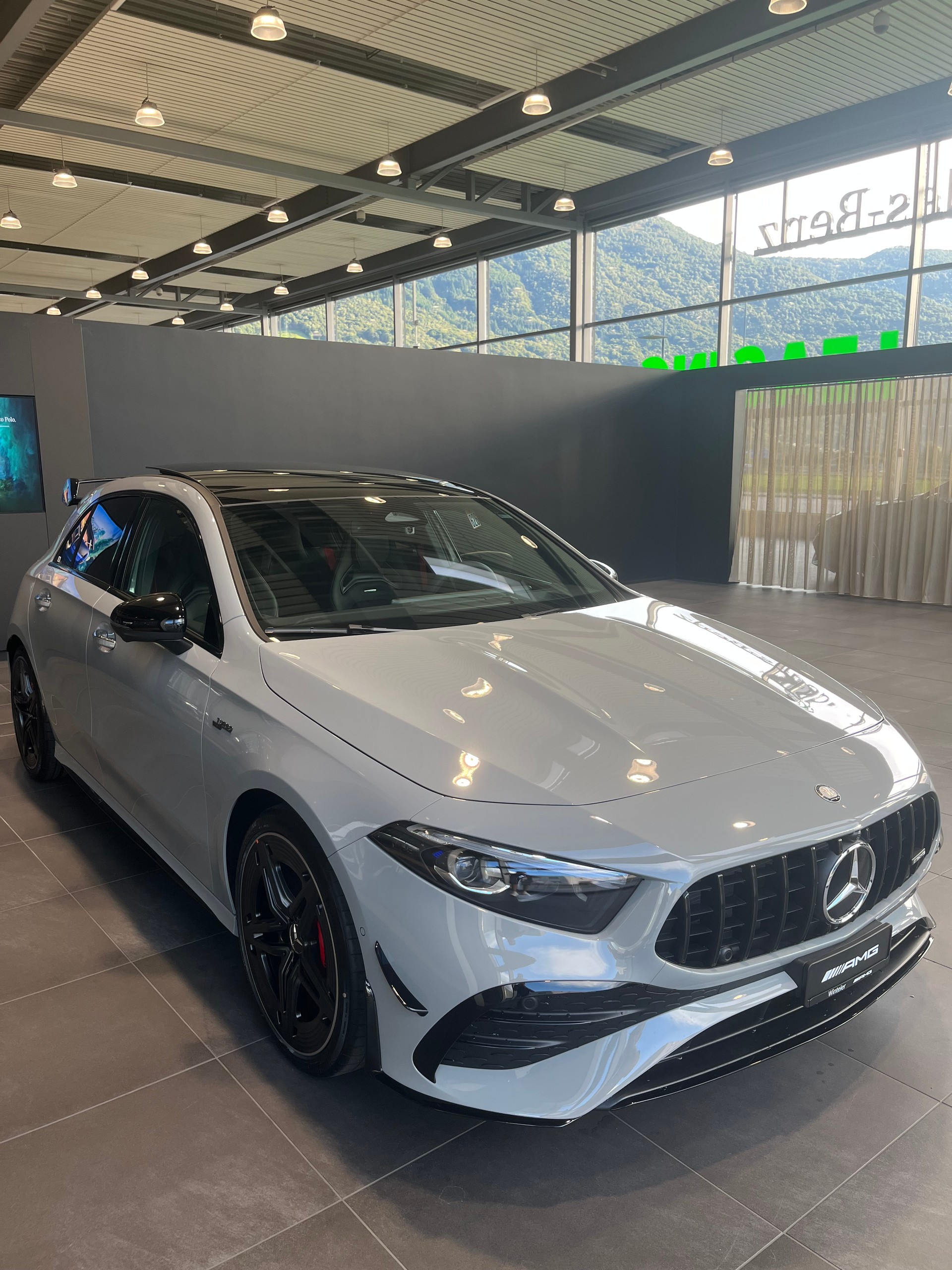 MERCEDES-BENZ A 35 AMG 4matic-image-0