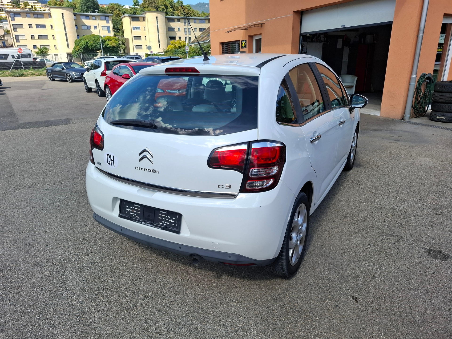 CITROEN C3 1.6 16V e-HDi Exclusive EGS6-image-1