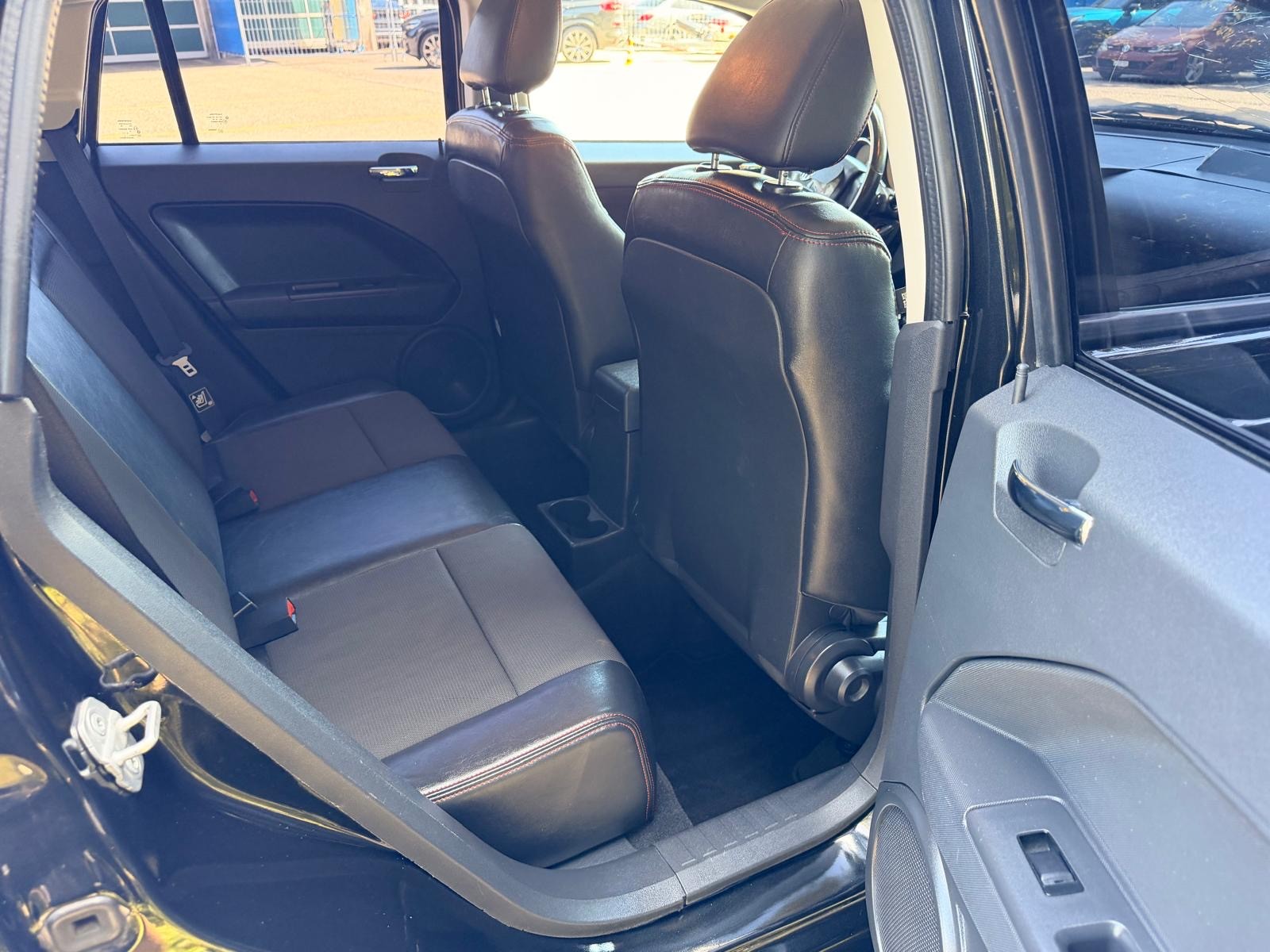 DODGE Caliber 2.4 SRT4-image-10