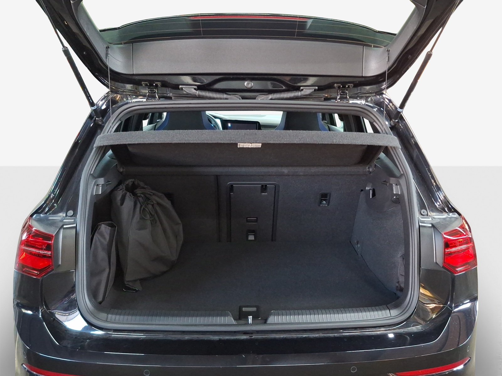 VW Golf 1.4 TSI PHEV GTE-image-13