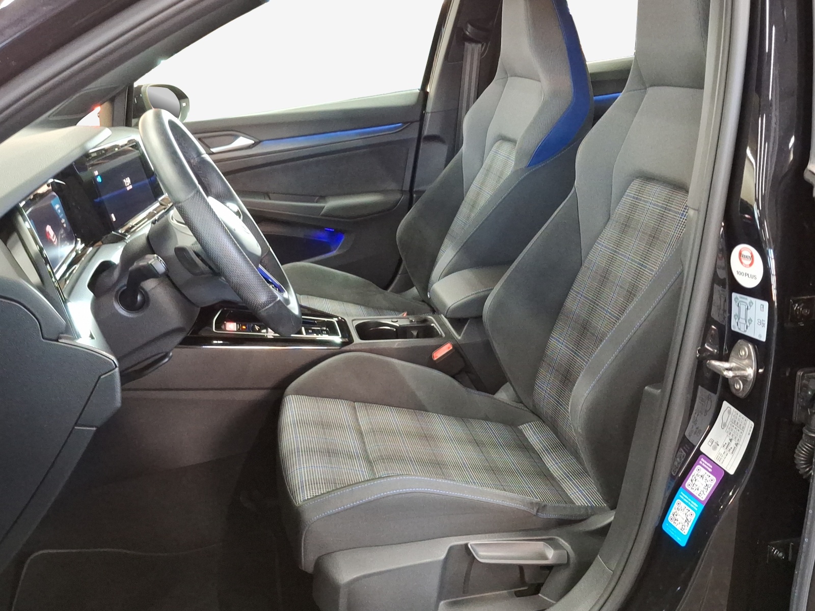 VW Golf 1.4 TSI PHEV GTE-image-8