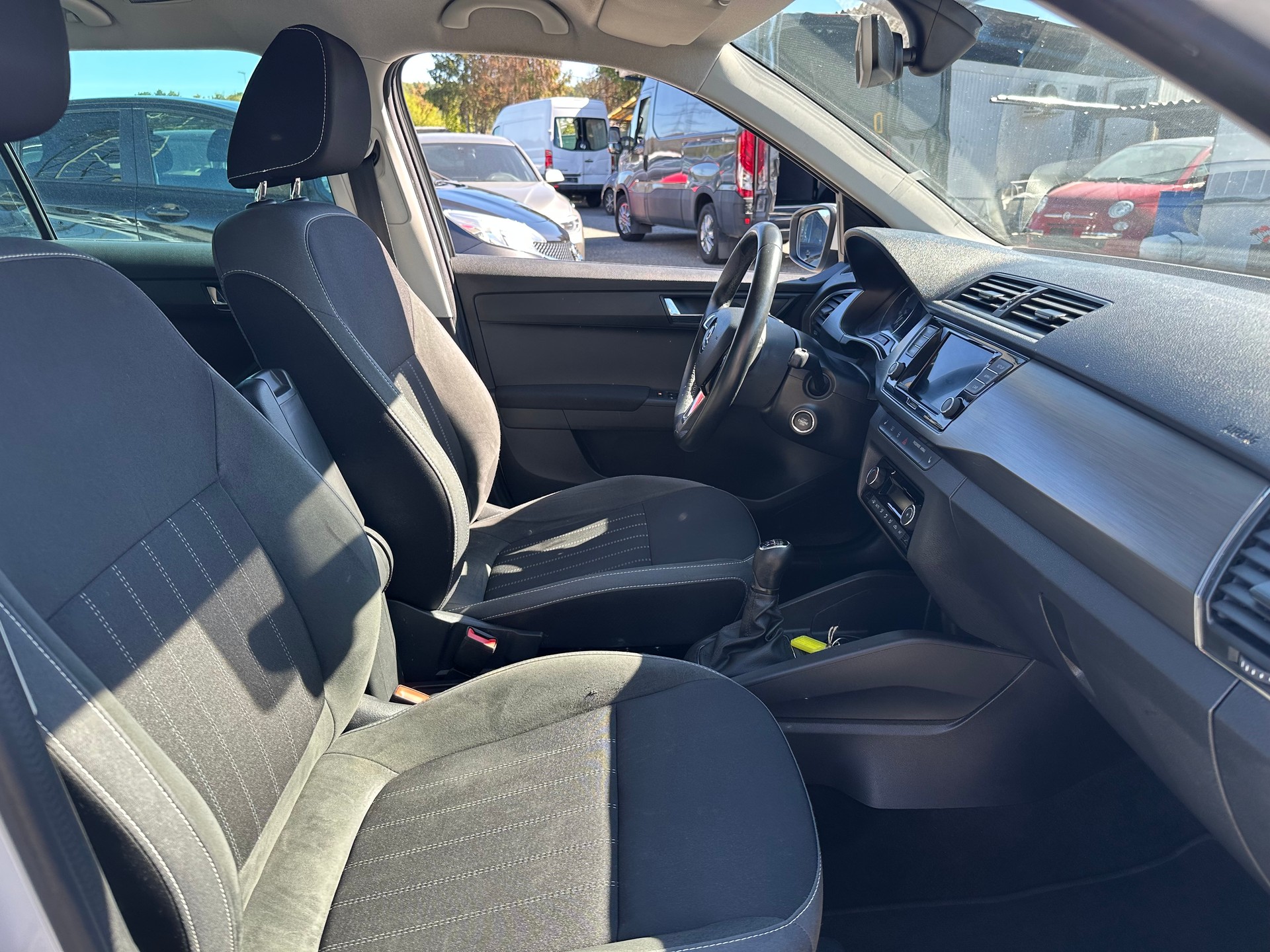 SKODA Fabia Combi 1.0 TSI Ambition-image-2