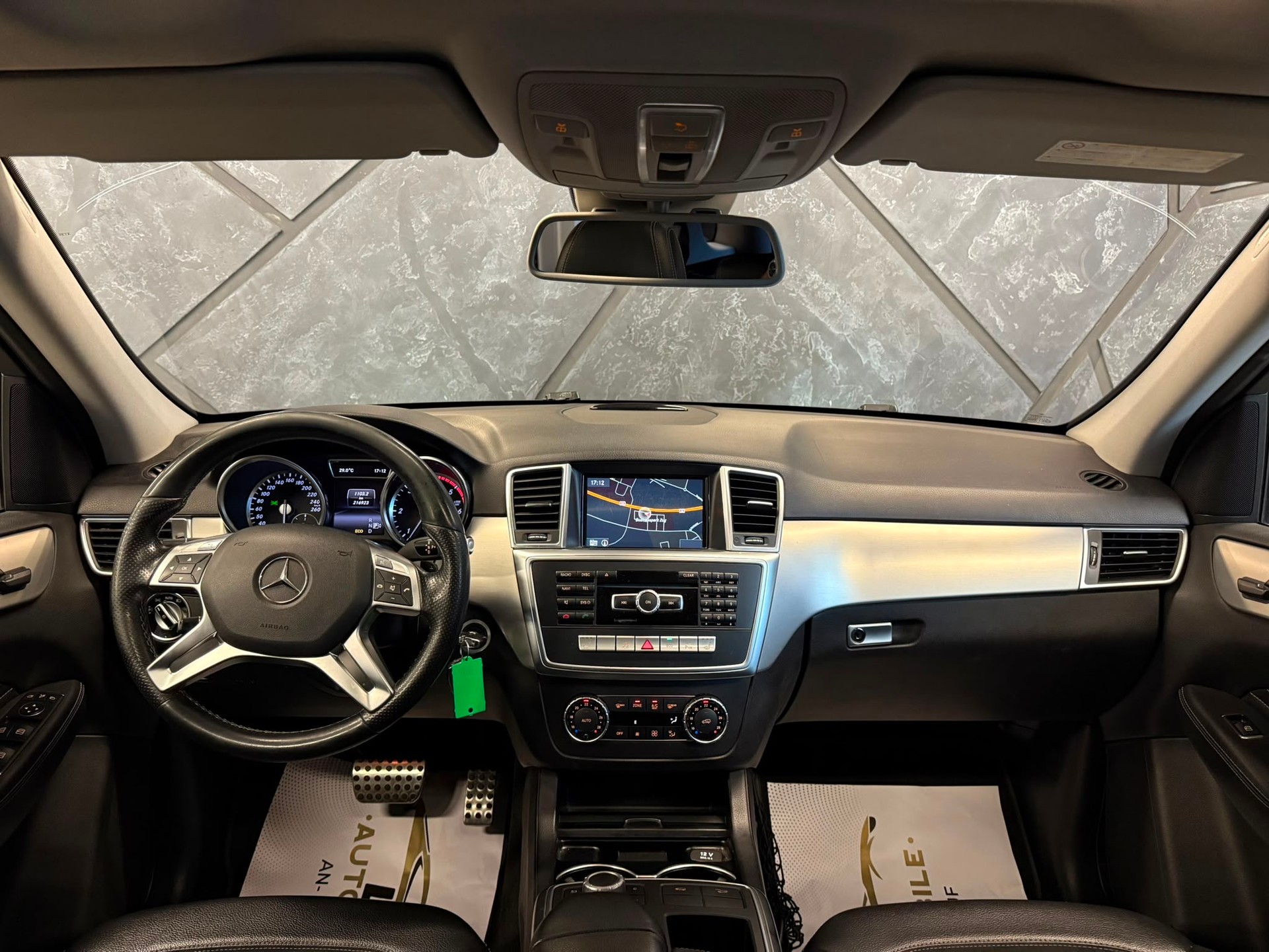 MERCEDES-BENZ ML 350 BlueTEC 4Matic 7G-Tronic-image-8