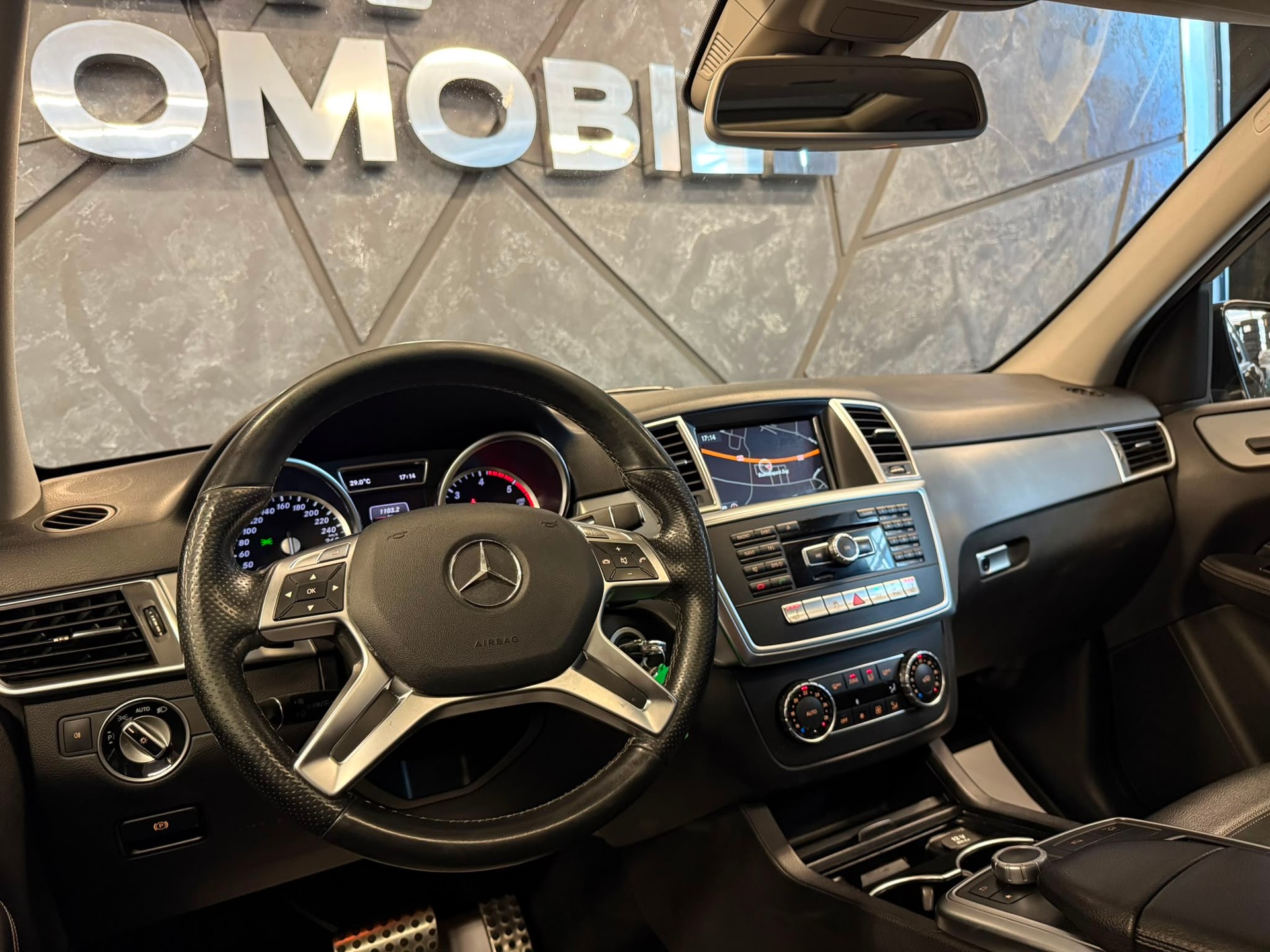 MERCEDES-BENZ ML 350 BlueTEC 4Matic 7G-Tronic-image-9
