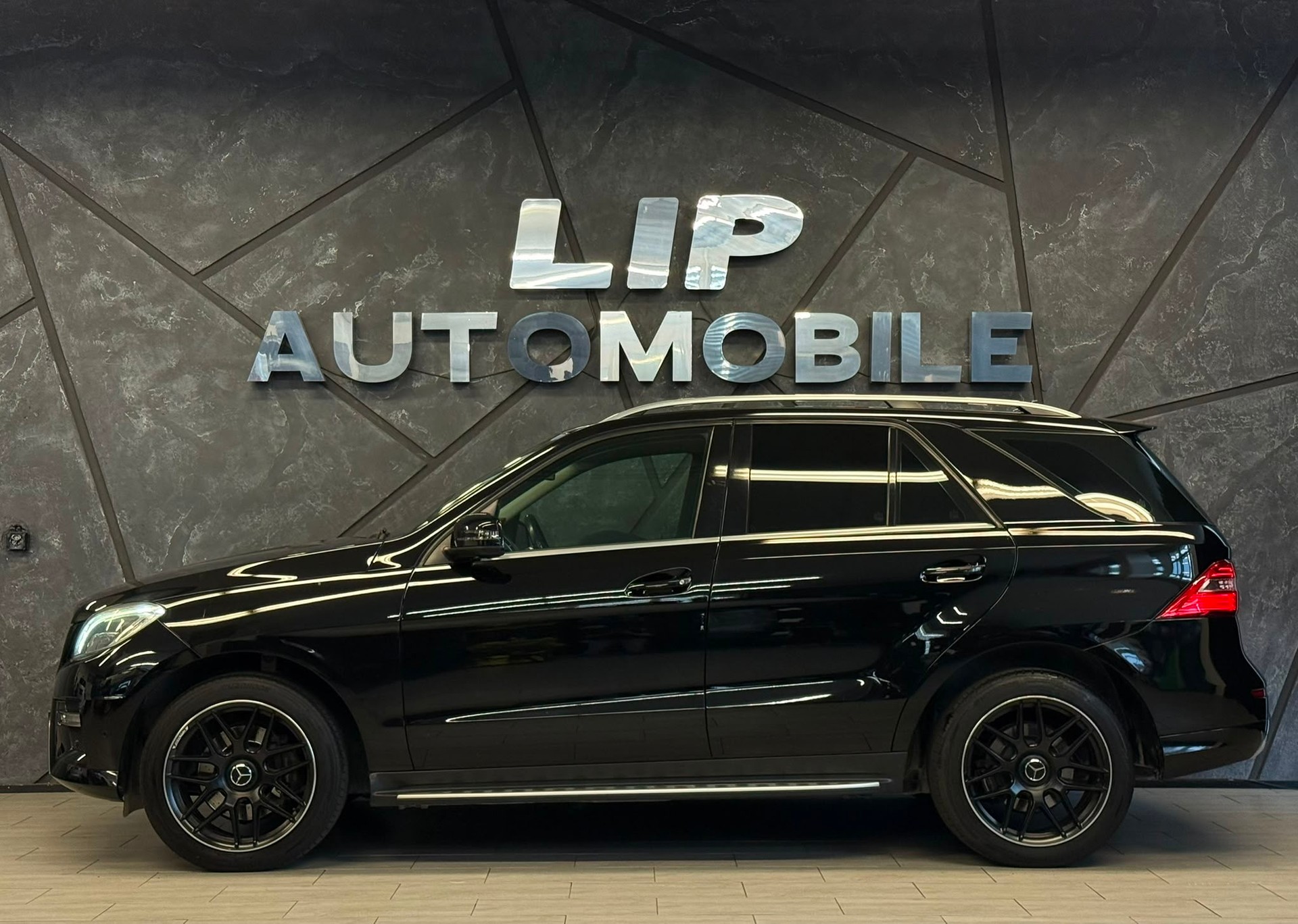 MERCEDES-BENZ ML 350 BlueTEC 4Matic 7G-Tronic-image-4