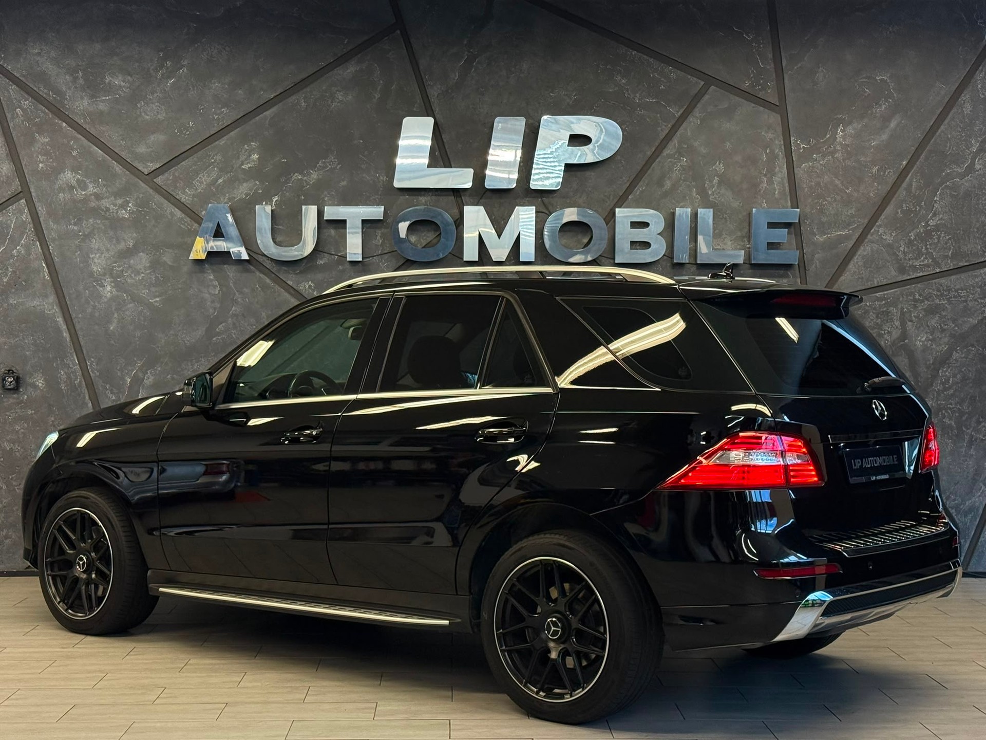 MERCEDES-BENZ ML 350 BlueTEC 4Matic 7G-Tronic-image-7