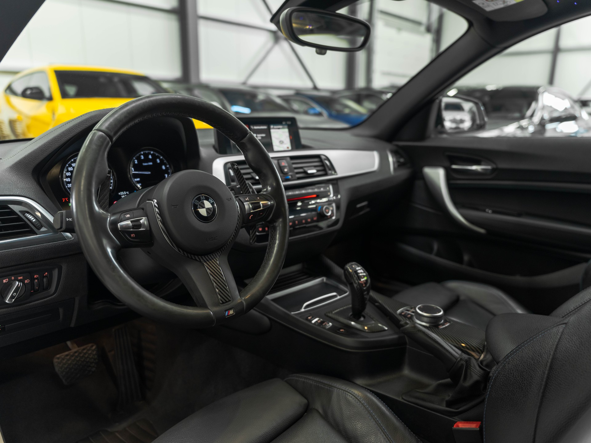 BMW M140i xDrive Steptronic-image-7
