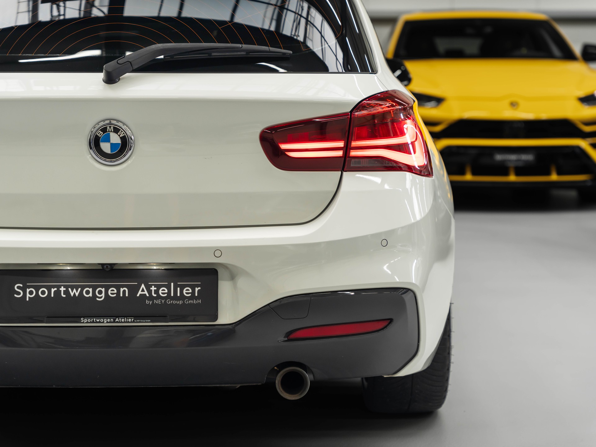 BMW M140i xDrive Steptronic-image-16