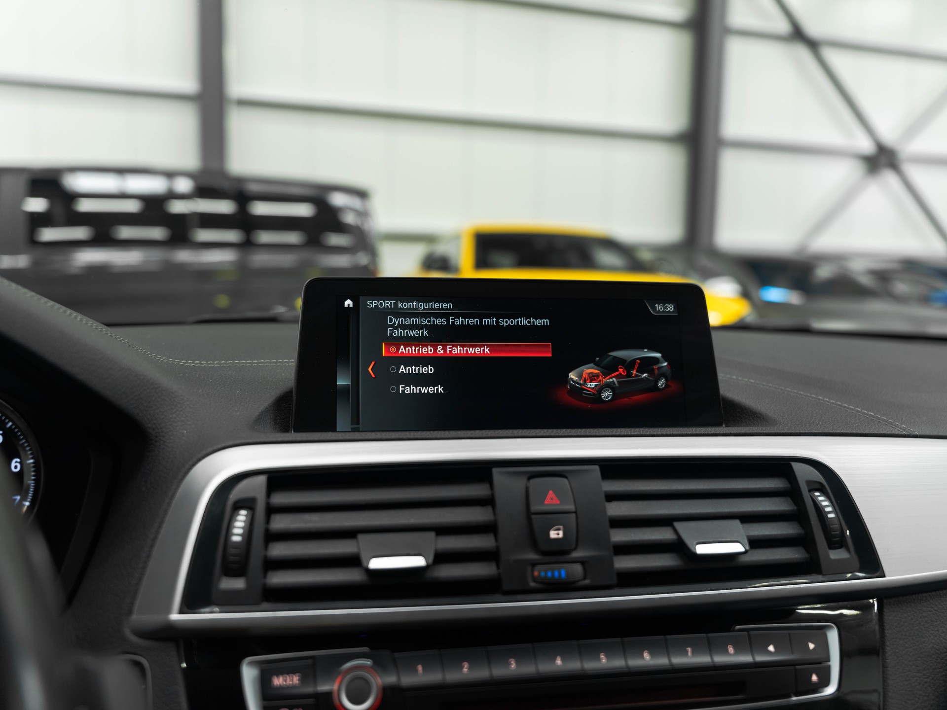 BMW M140i xDrive Steptronic-image-29