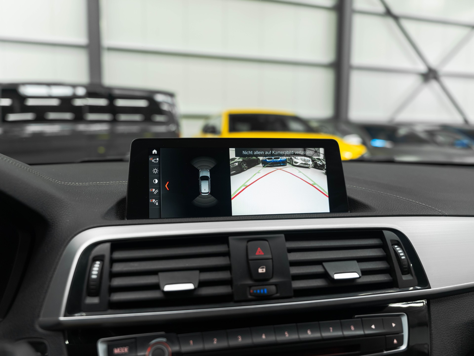 BMW M140i xDrive Steptronic-image-26