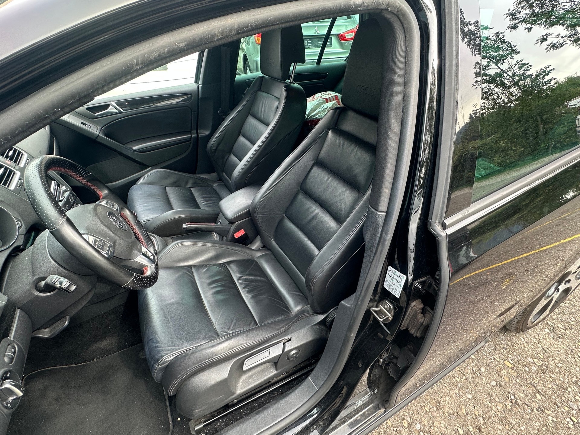 VW Golf 2.0 TSI GTI-image-9