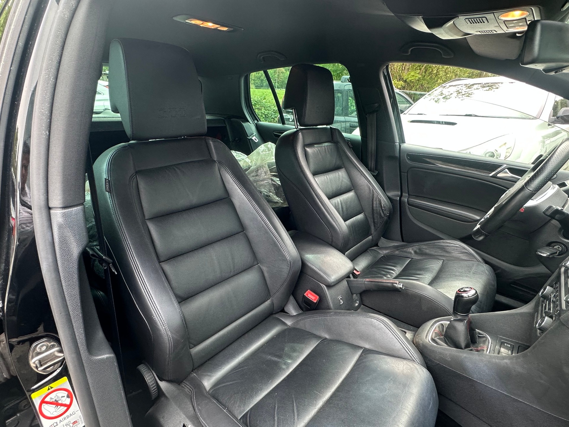 VW Golf 2.0 TSI GTI-image-8