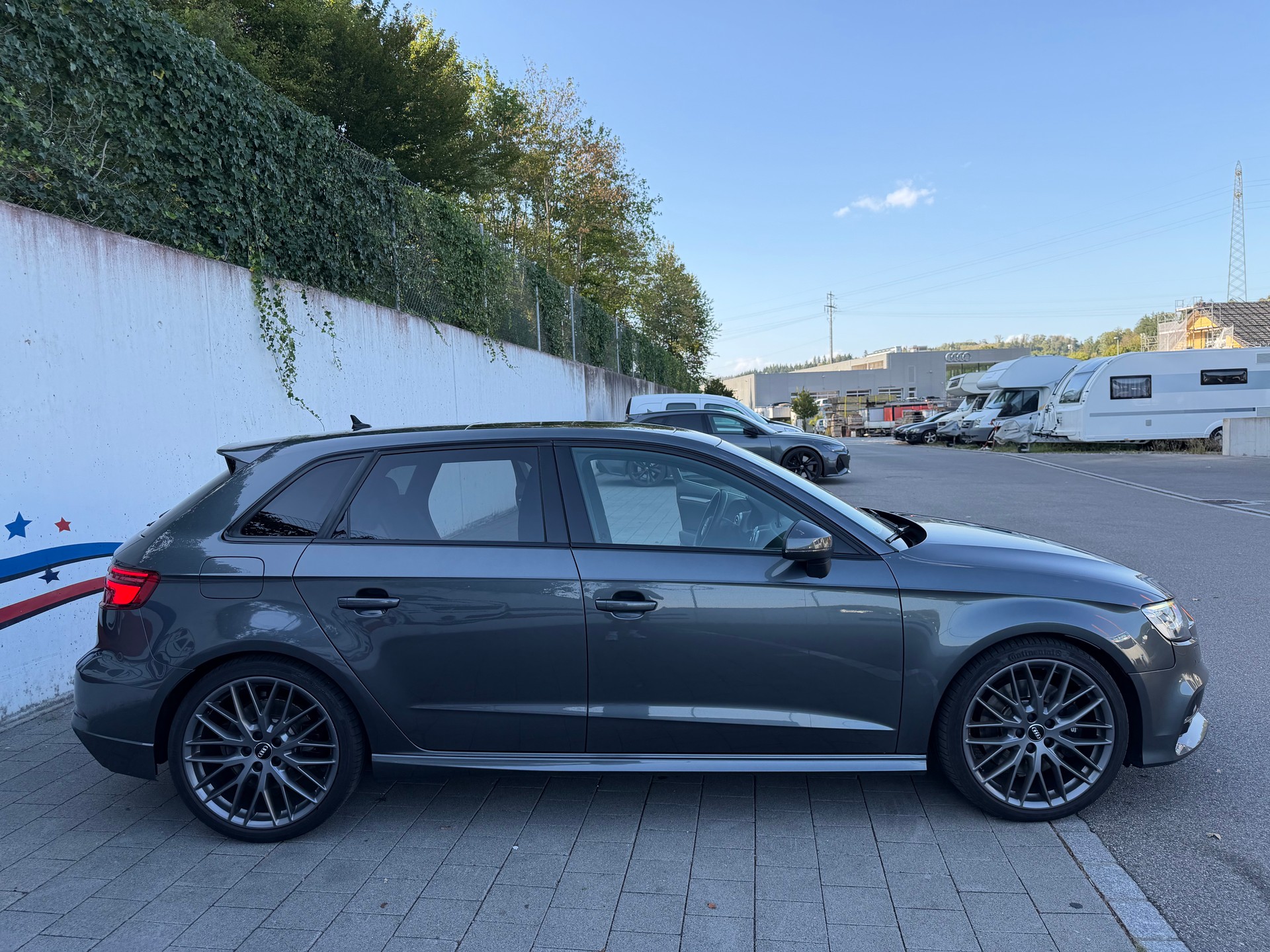 AUDI S3 Sportback 2.0 T FSI quattro S-Tronic-image-3