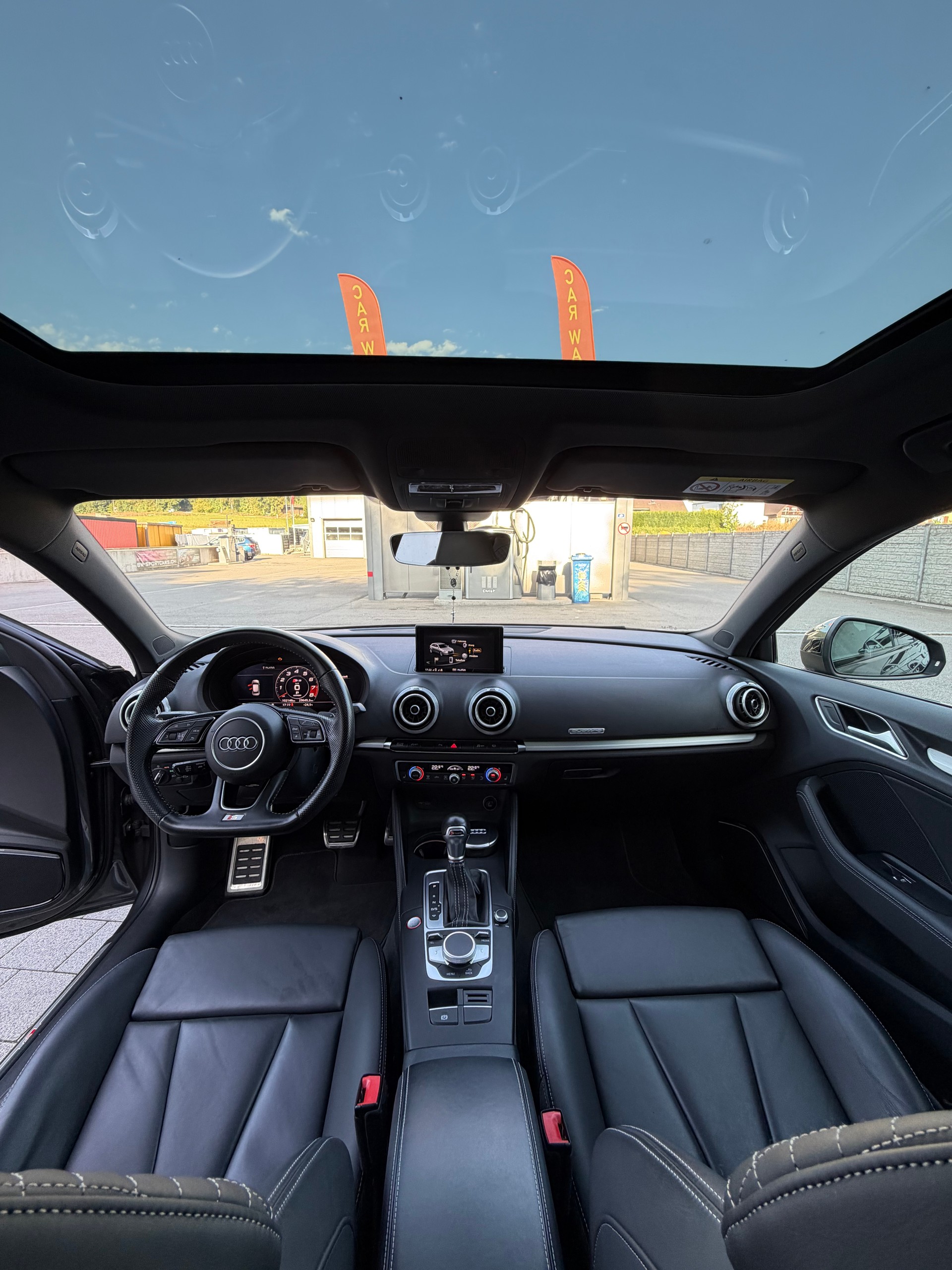 AUDI S3 Sportback 2.0 T FSI quattro S-Tronic-image-5